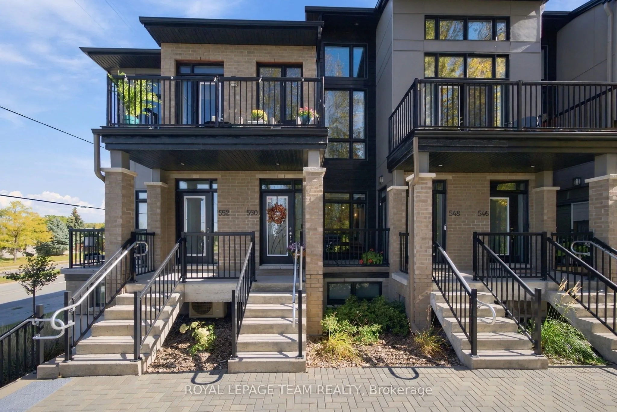 550 Crescendo Private #26