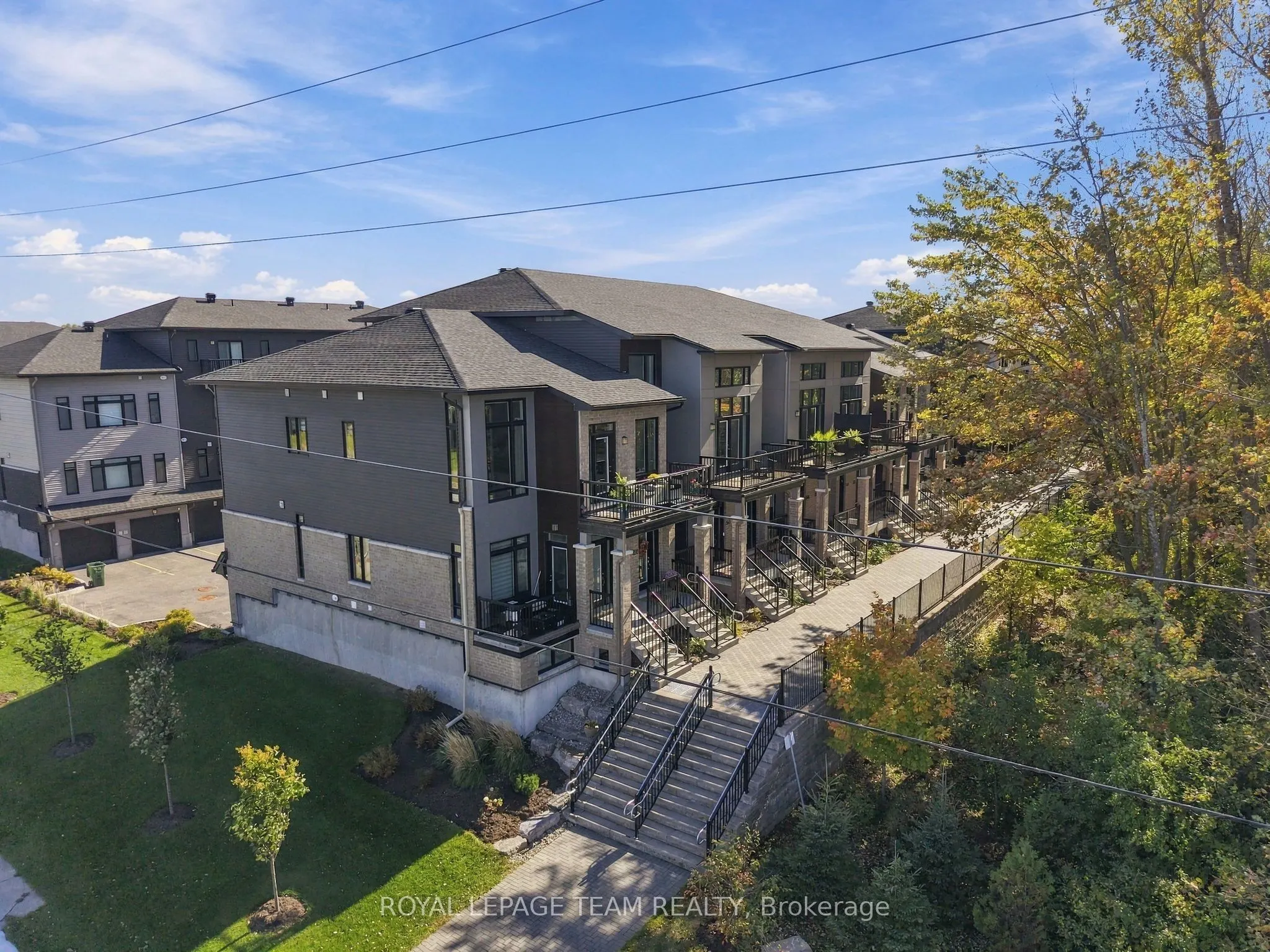 550 Crescendo Private #26