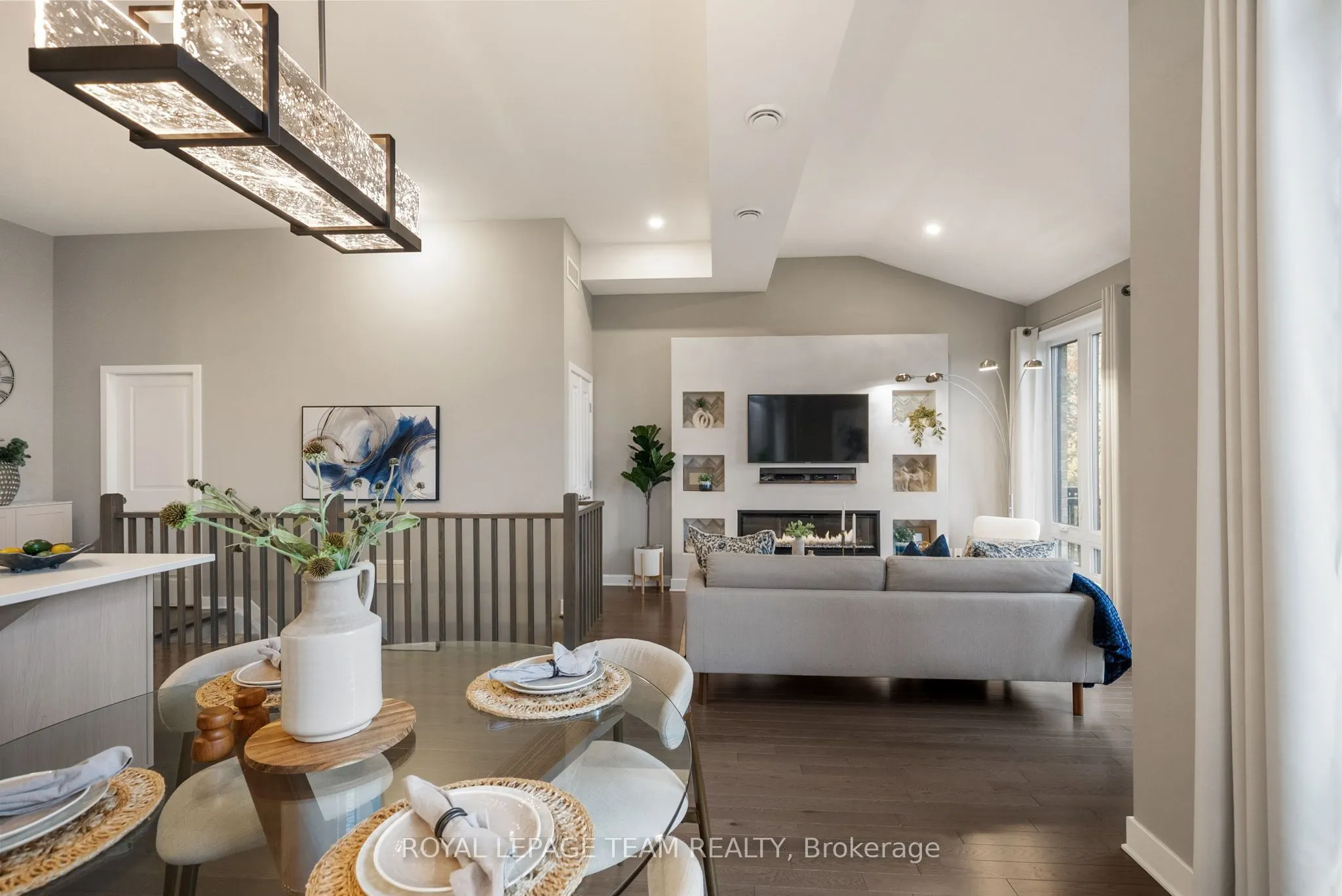 550 Crescendo Private #26