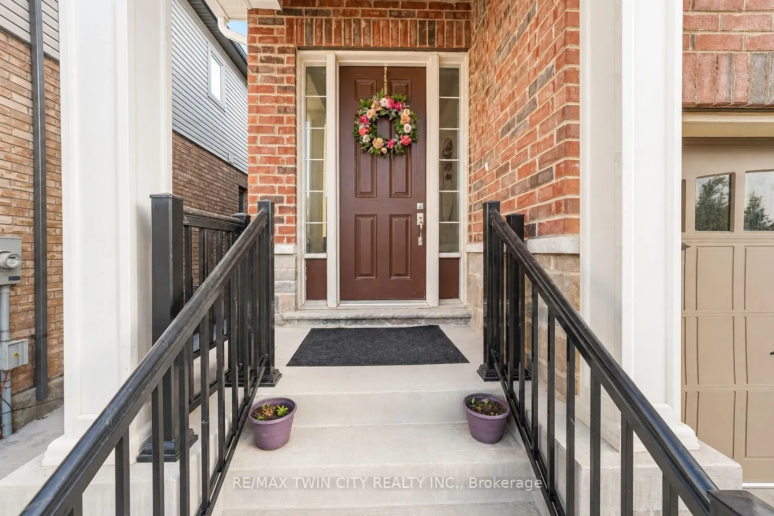 106 HALDIMAND Street