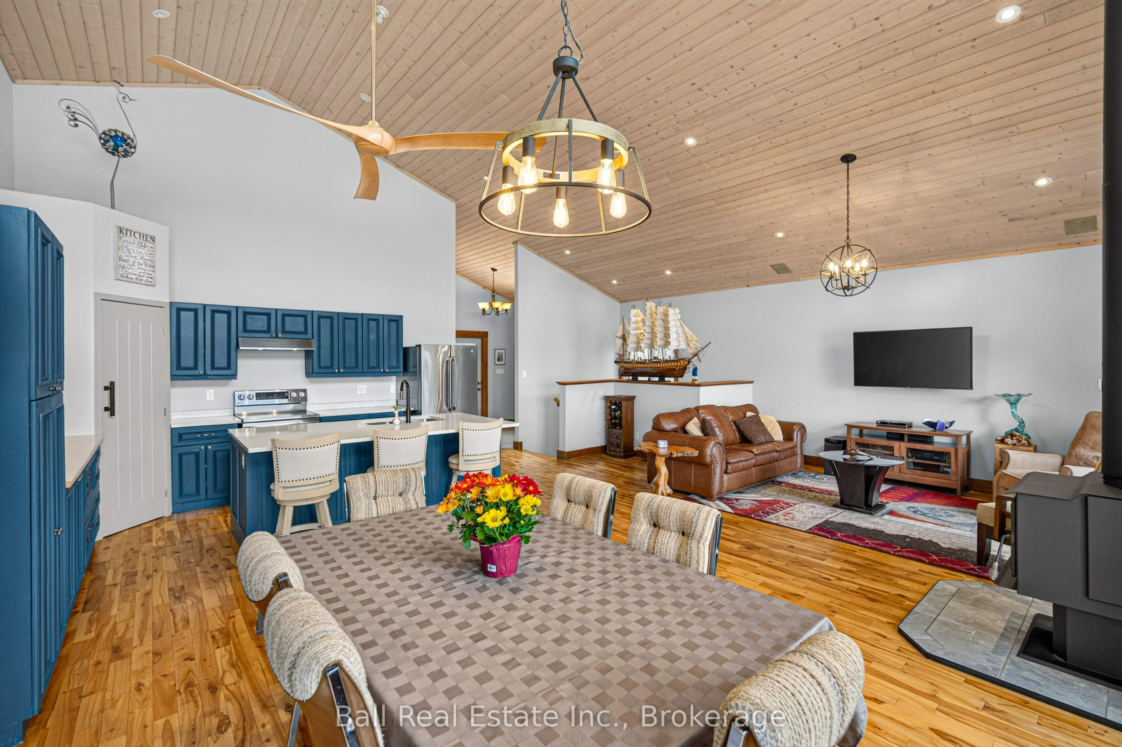 1718 South Bayshore Road W