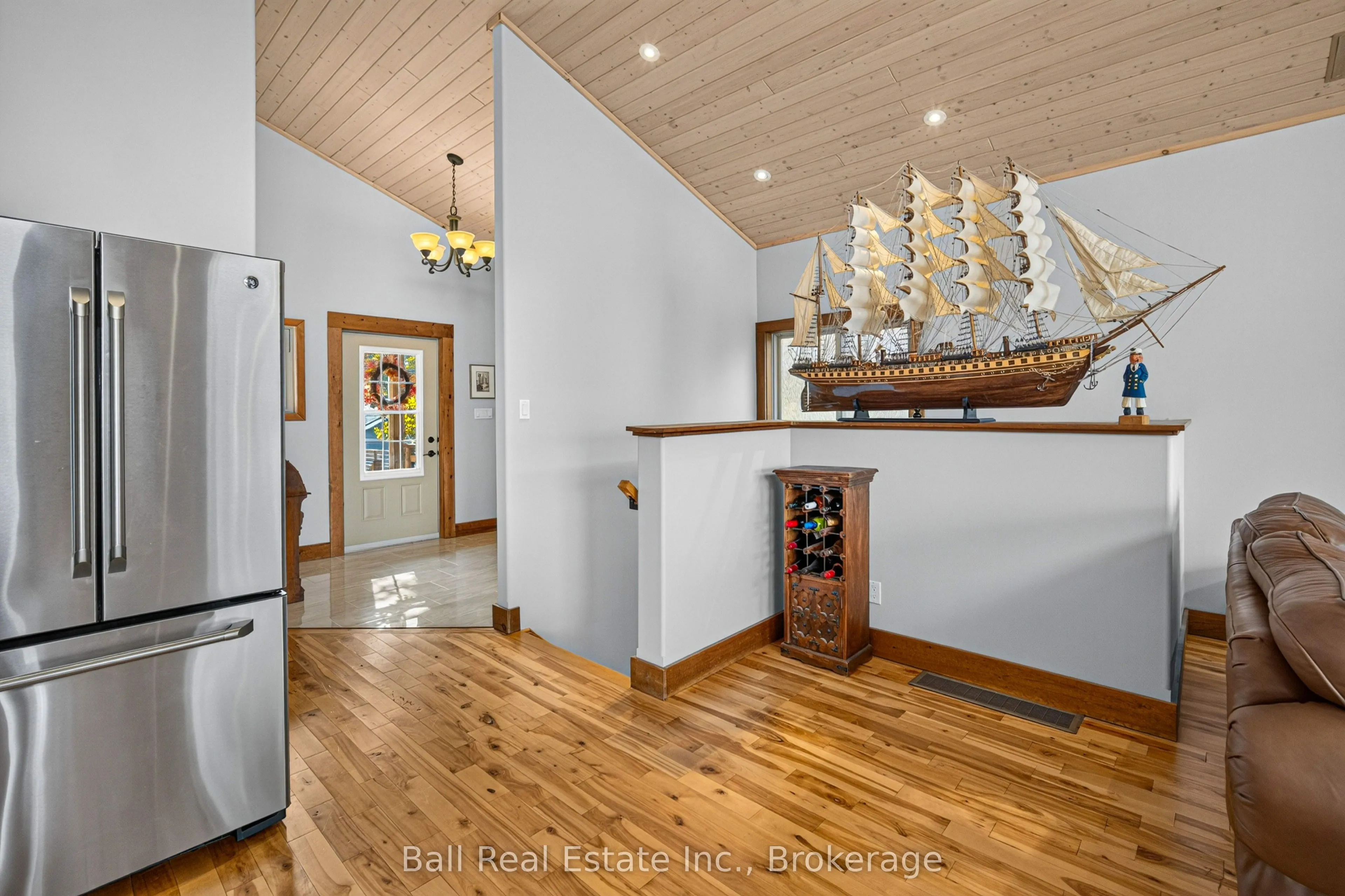 1718 South Bayshore Road W