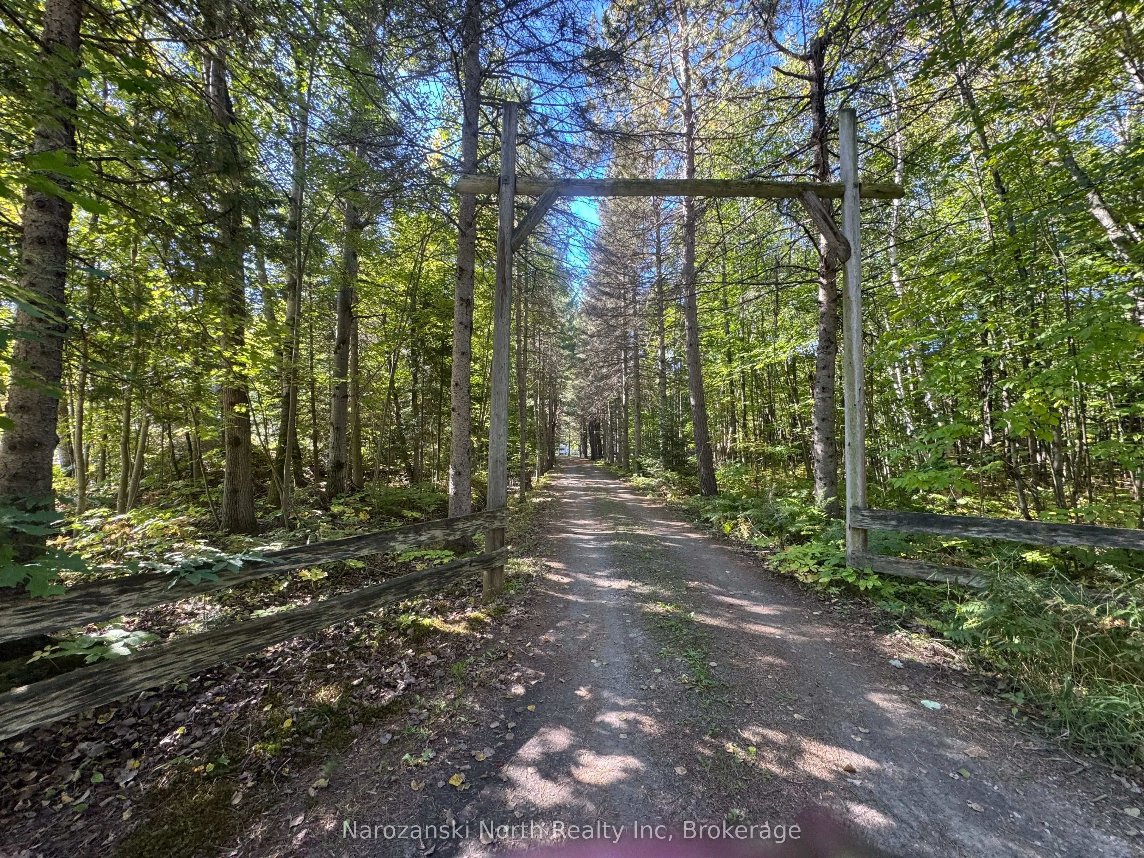 836 Lake Nipissing Road
