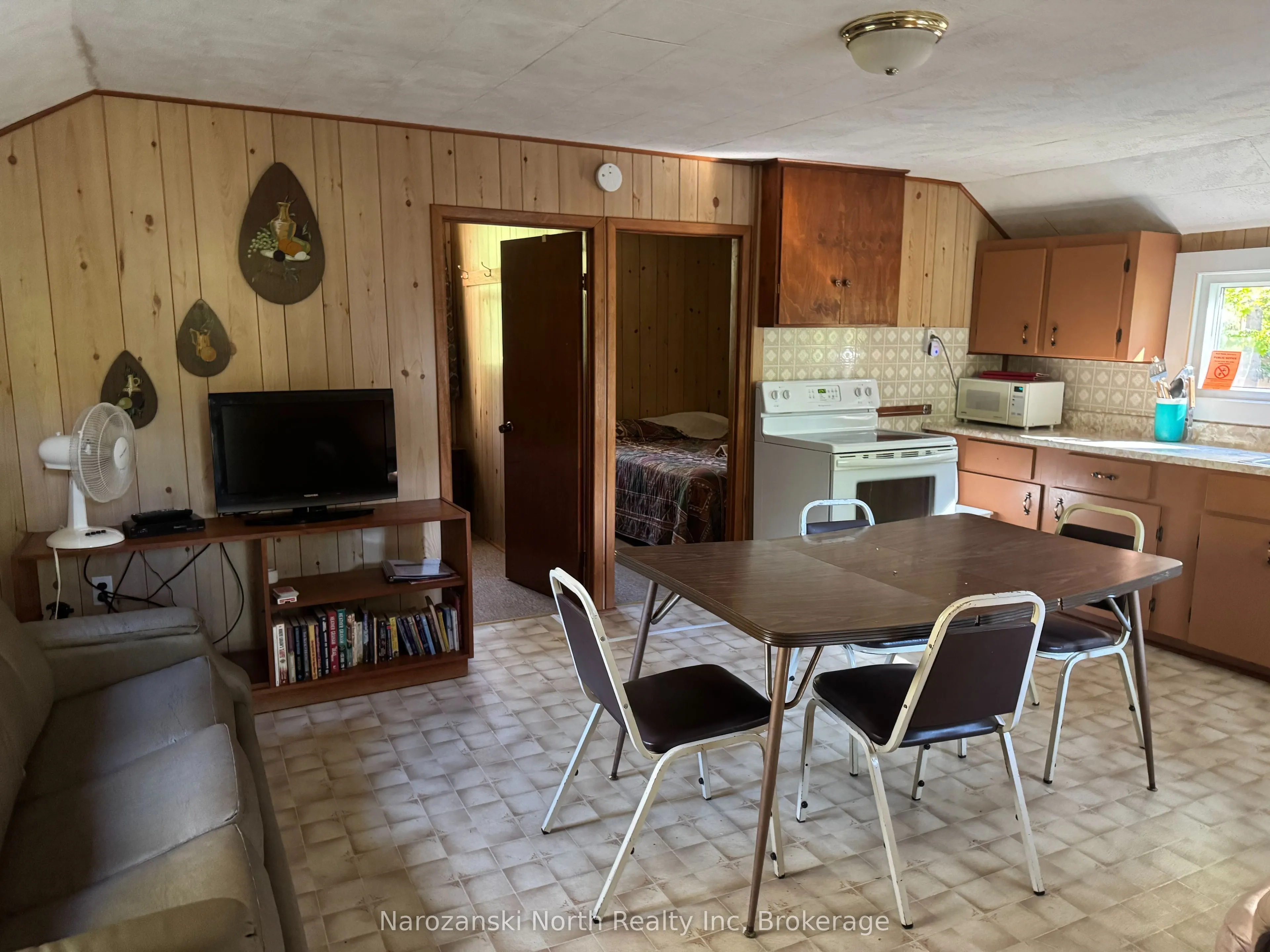836 Lake Nipissing Road