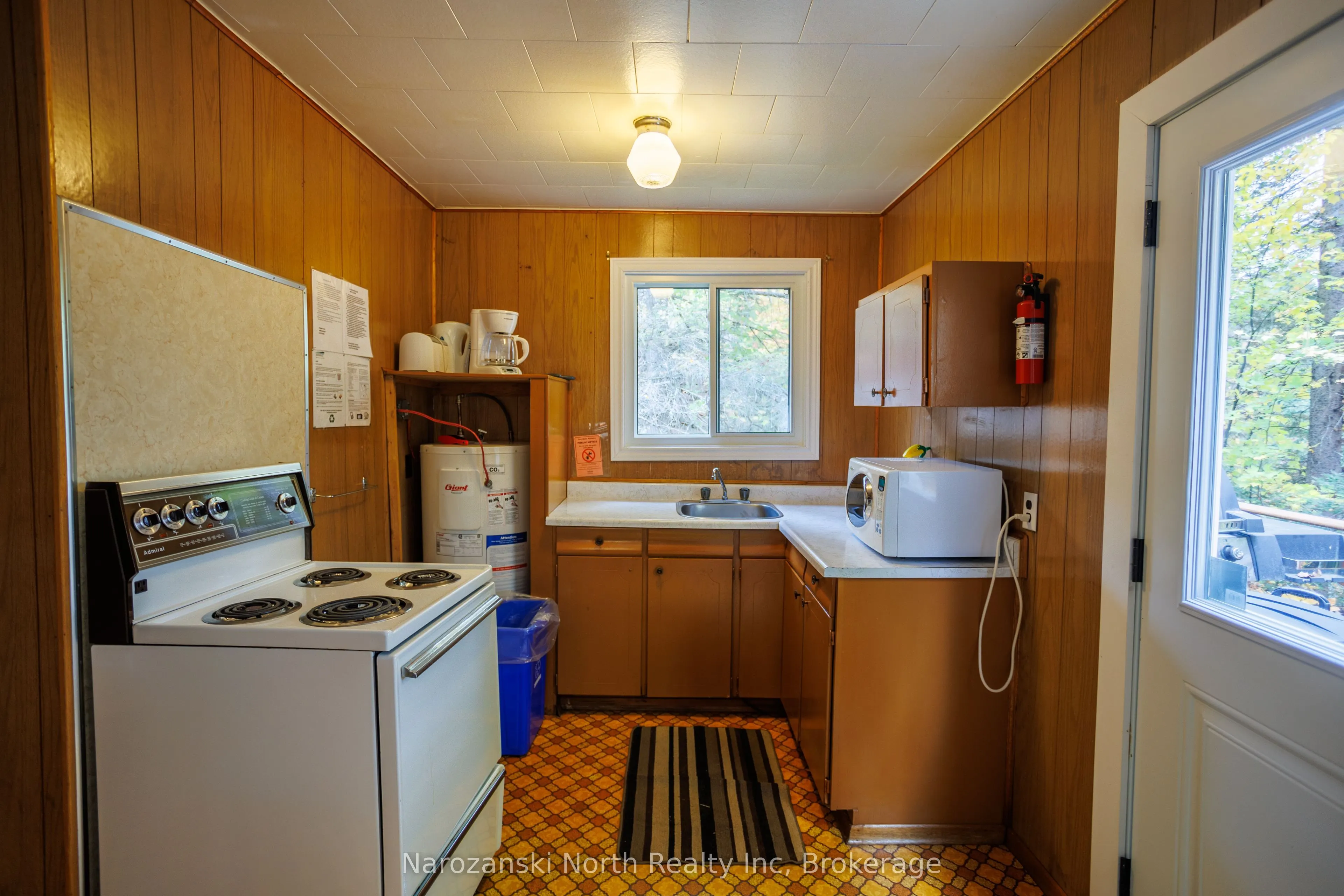 836 Lake Nipissing Road