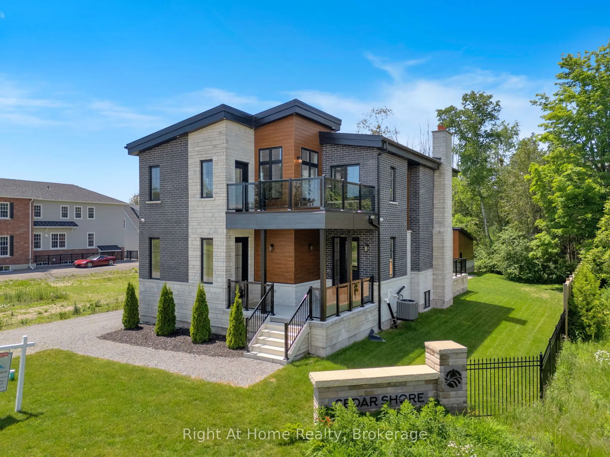213 Suzanne Mess Boulevard