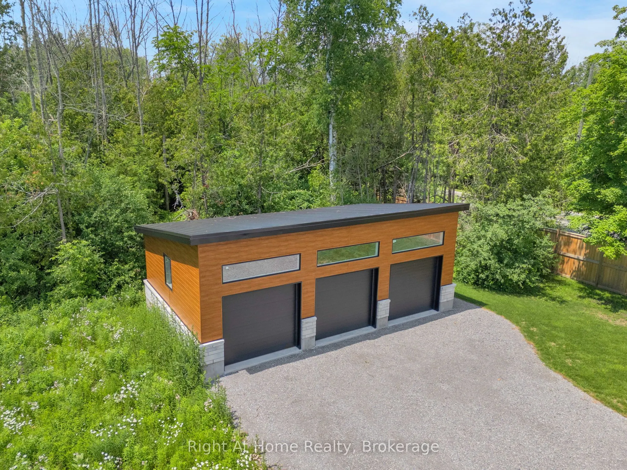 213 Suzanne Mess Boulevard