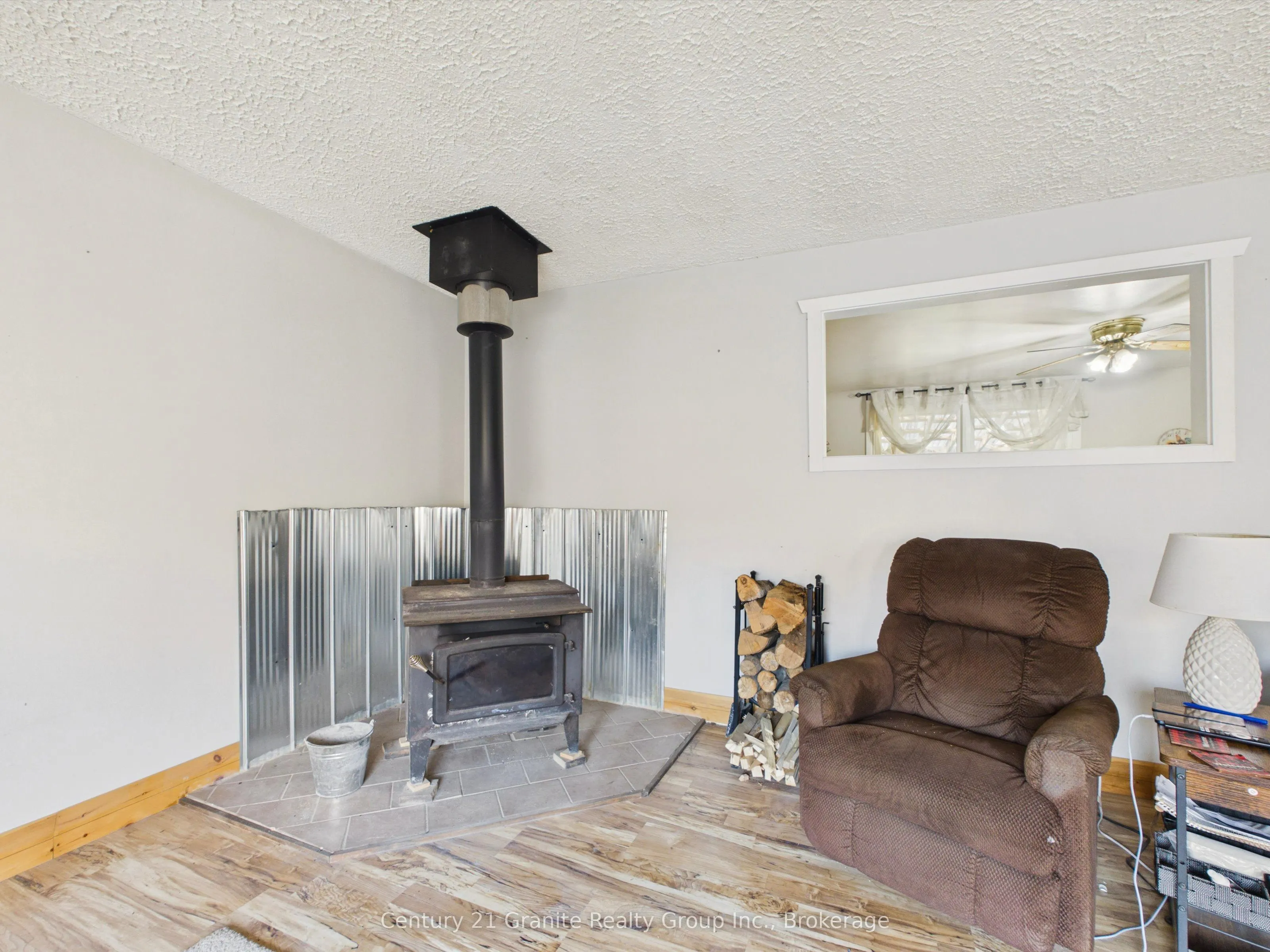1060 Lees Road