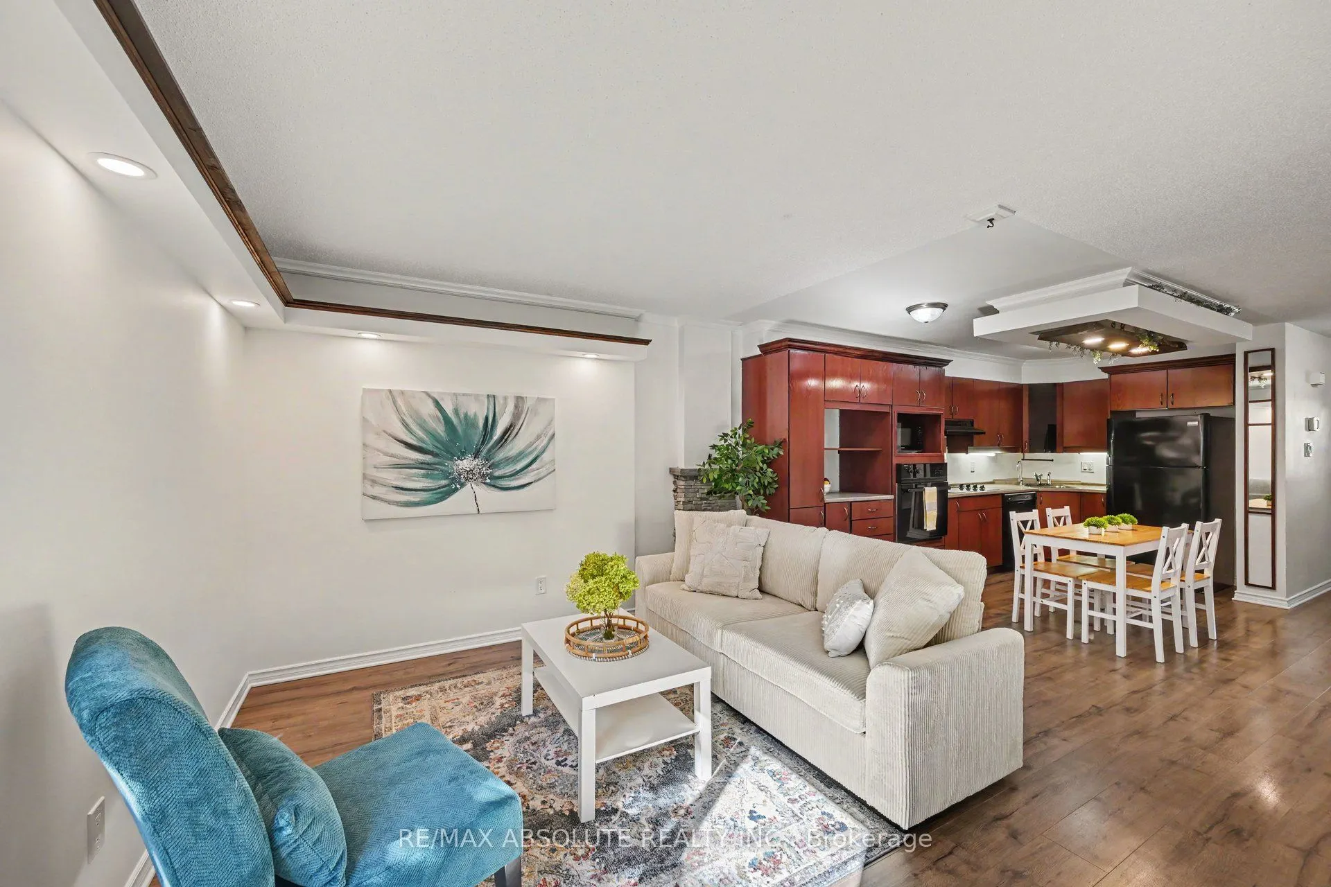 13 Spruce Crescent