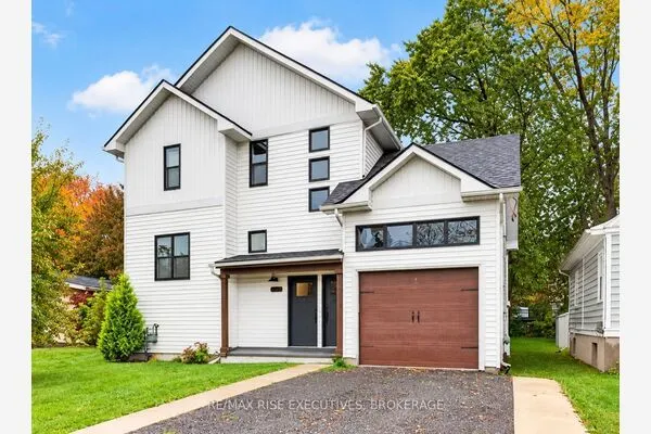 675 Collins Bay Road