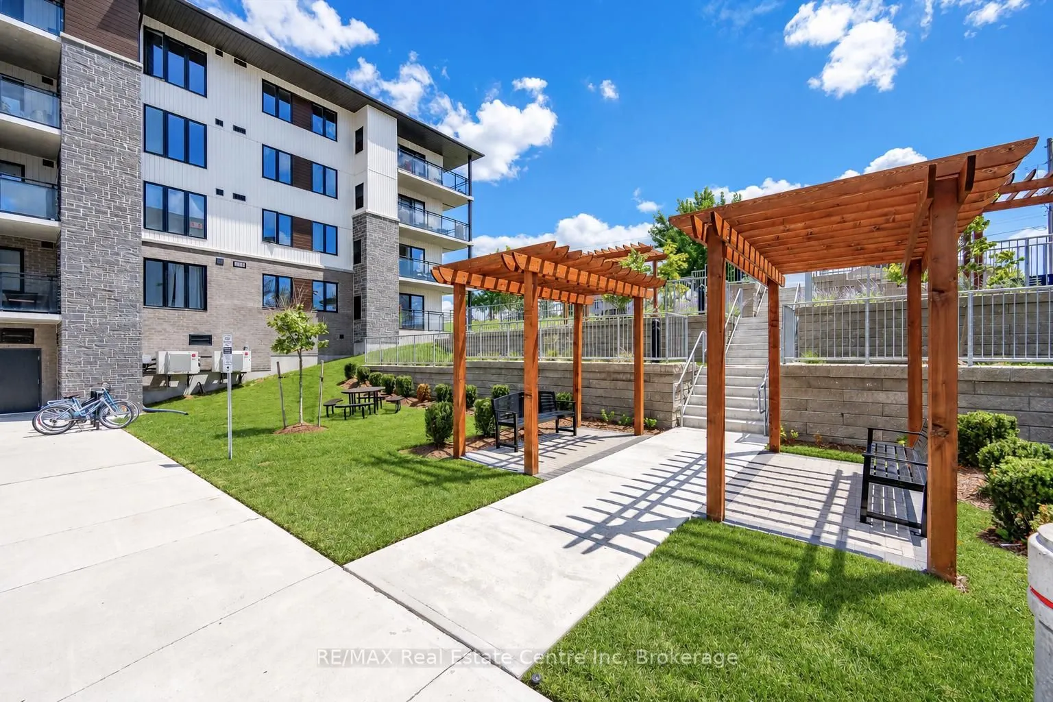 104 SUMMIT RIDGE Drive #106