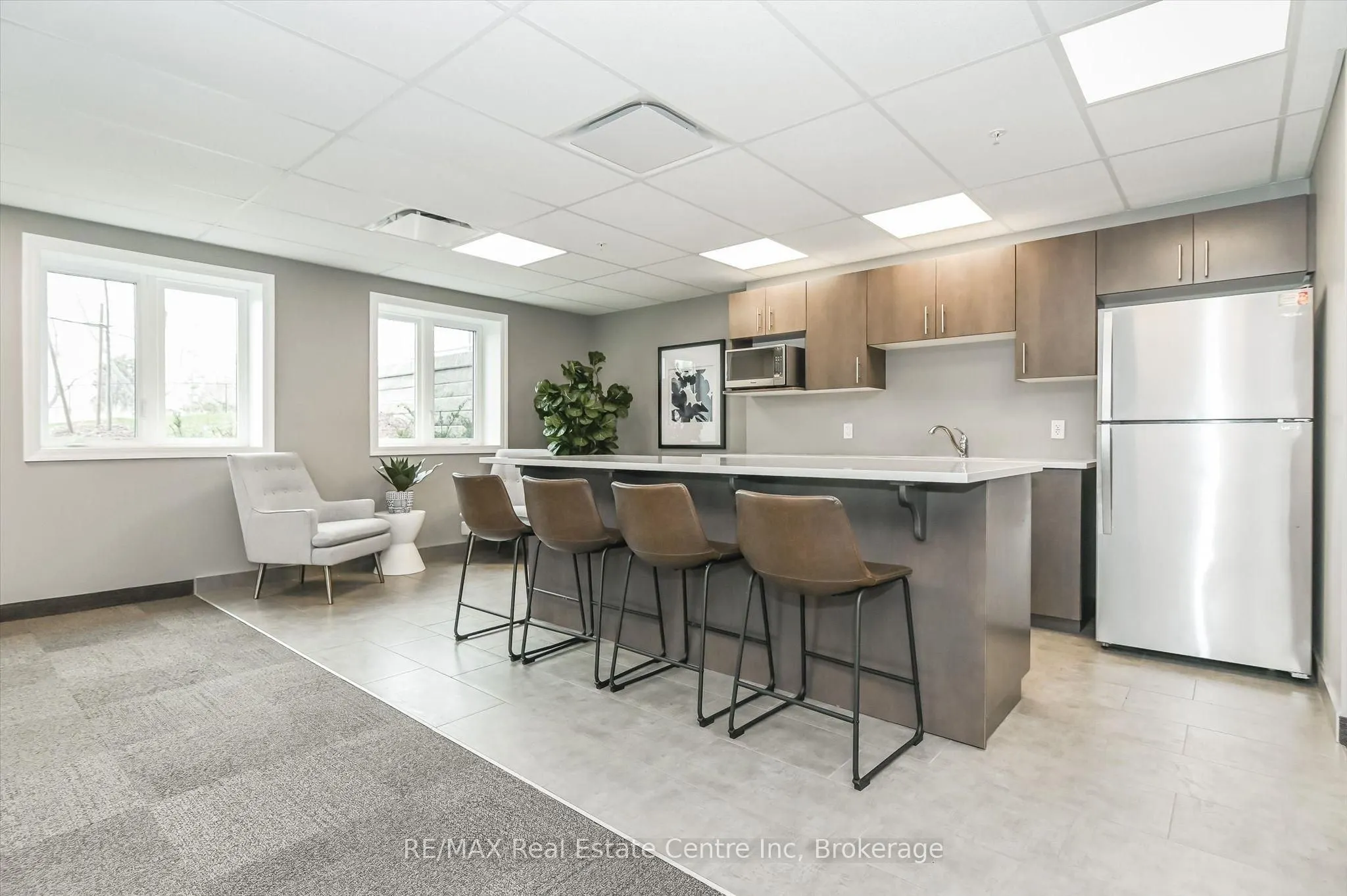 104 SUMMIT RIDGE Drive #106