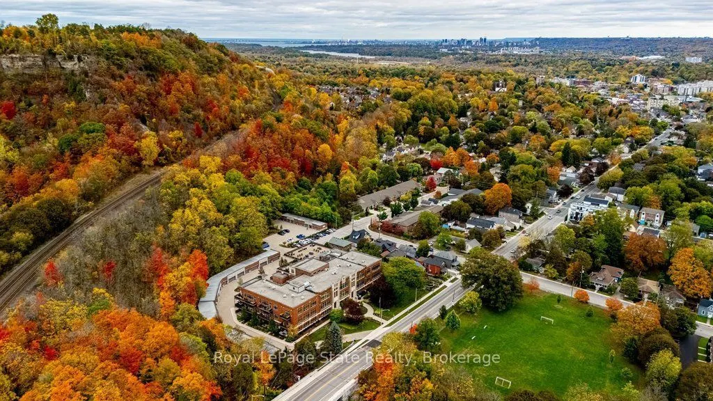 397 King Street W #214