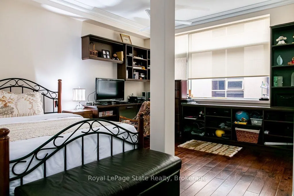 397 King Street W #214