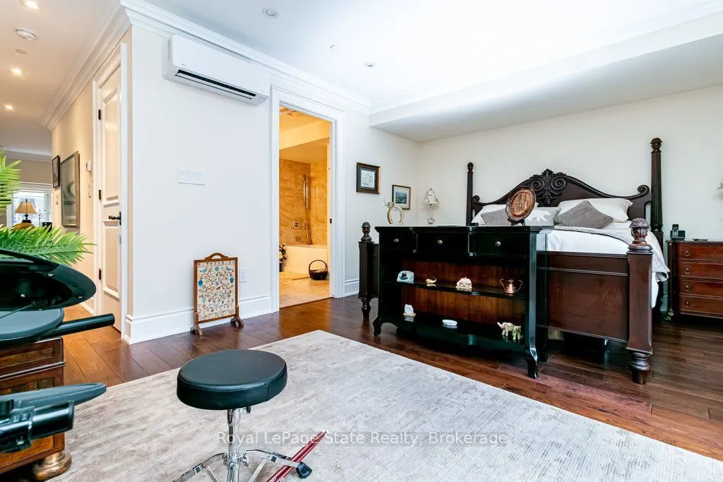 397 King Street W #214
