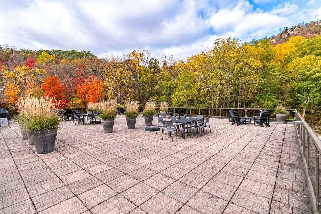 397 King Street W #214