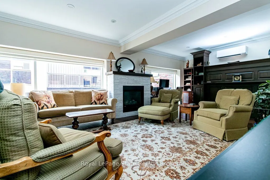 397 King Street W #214