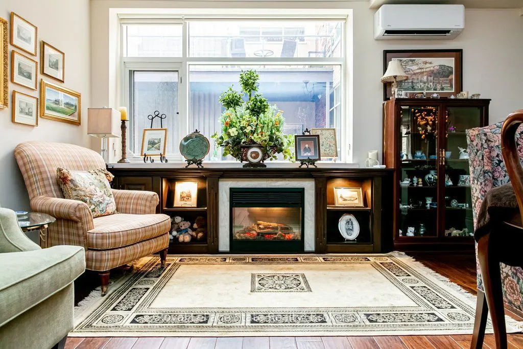 397 King Street W #214