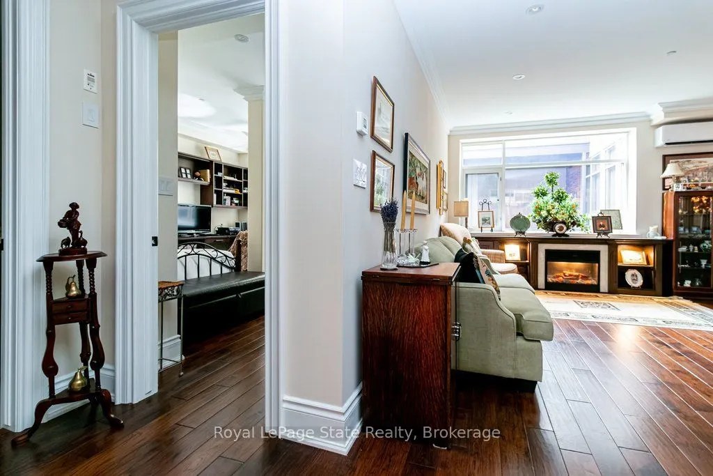 397 King Street W #214