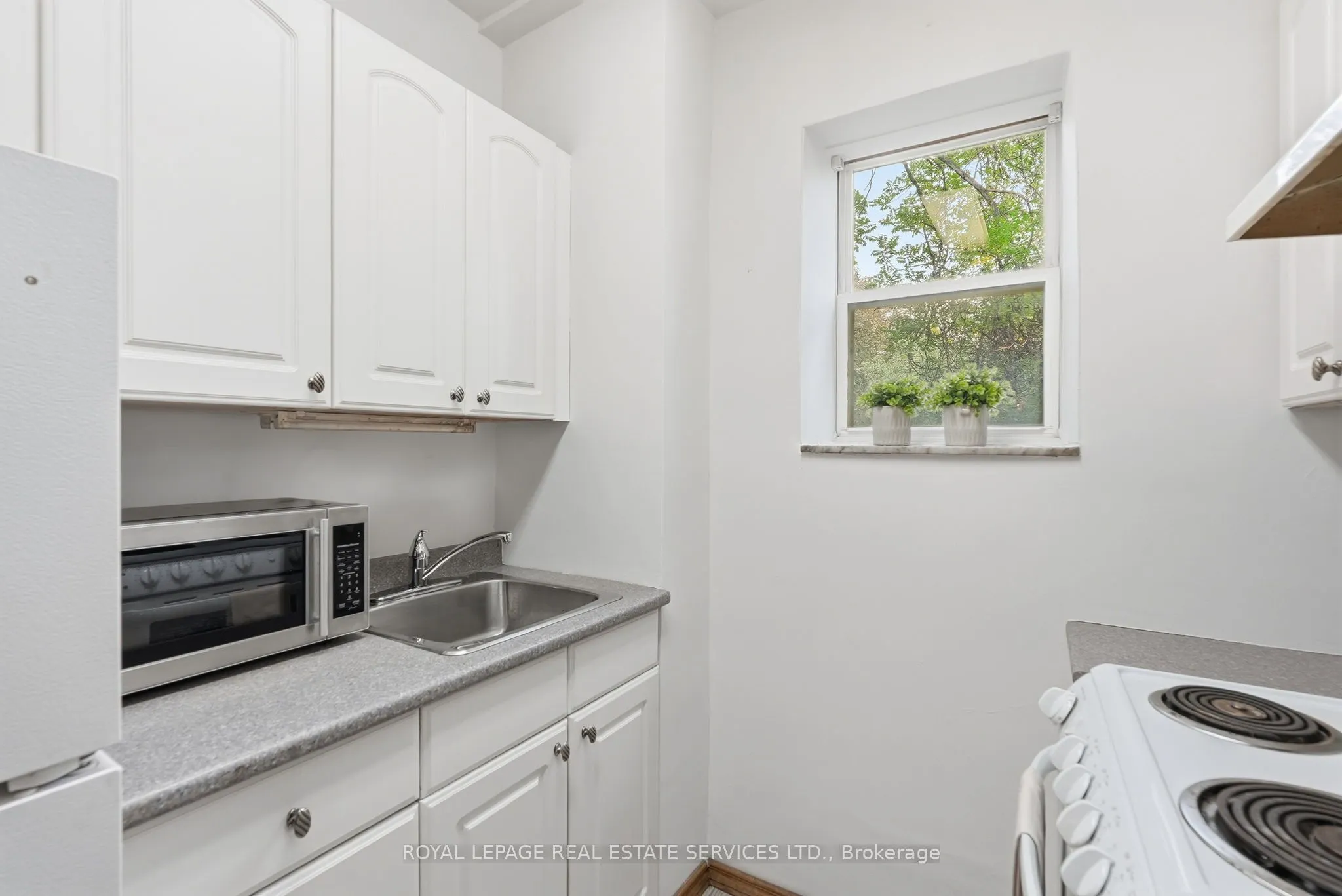 107 St. Joseph's Drive #208