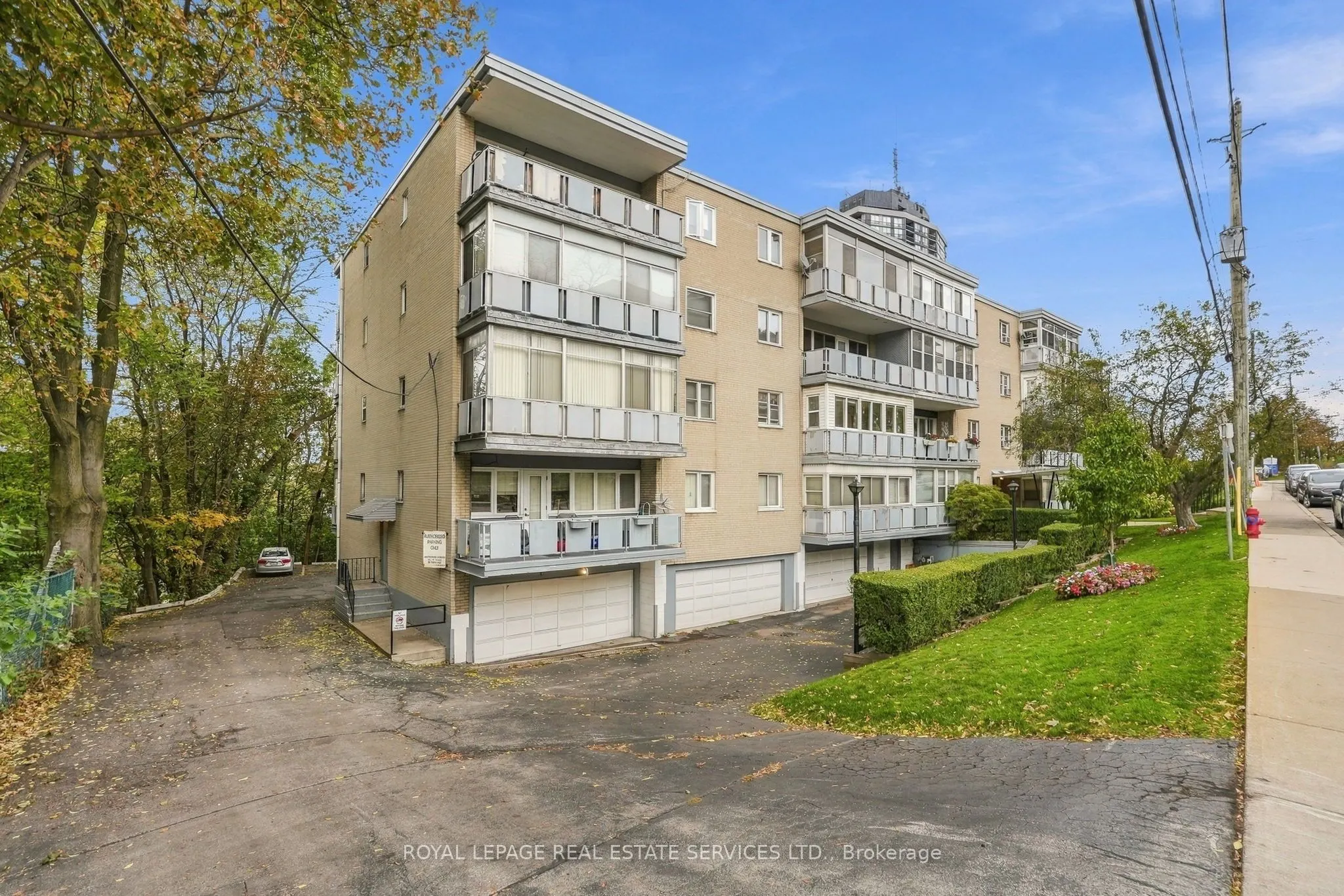 107 St. Joseph's Drive #208