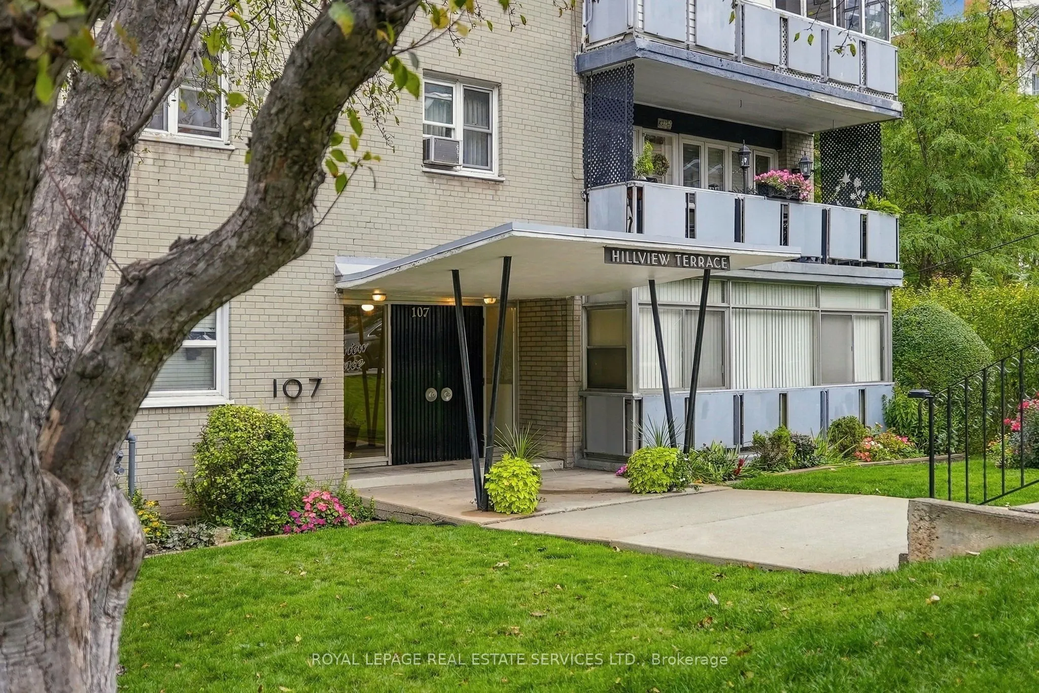 107 St. Joseph's Drive #208