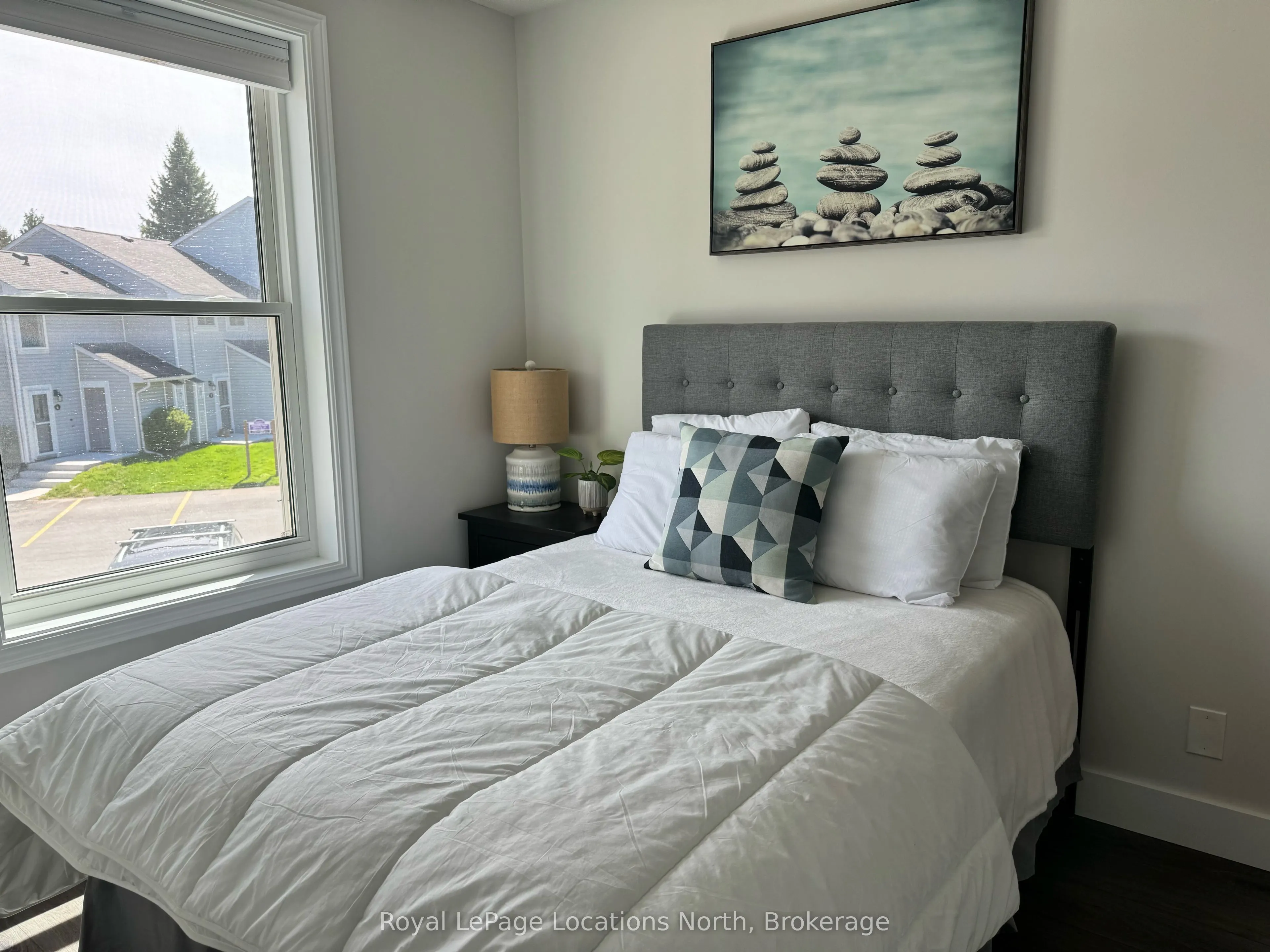 127 Alfred Street W #17