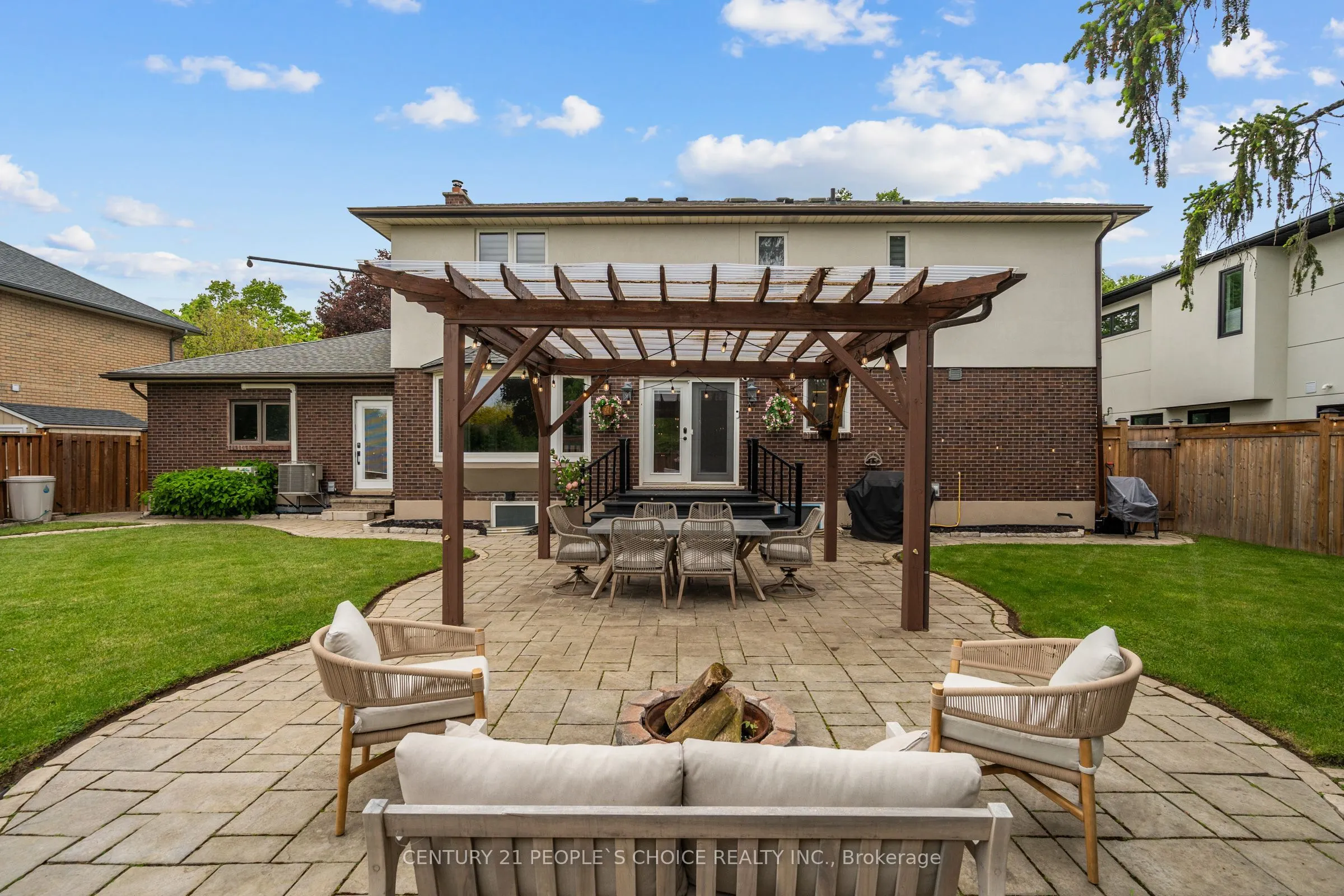 7 Carl Crescent