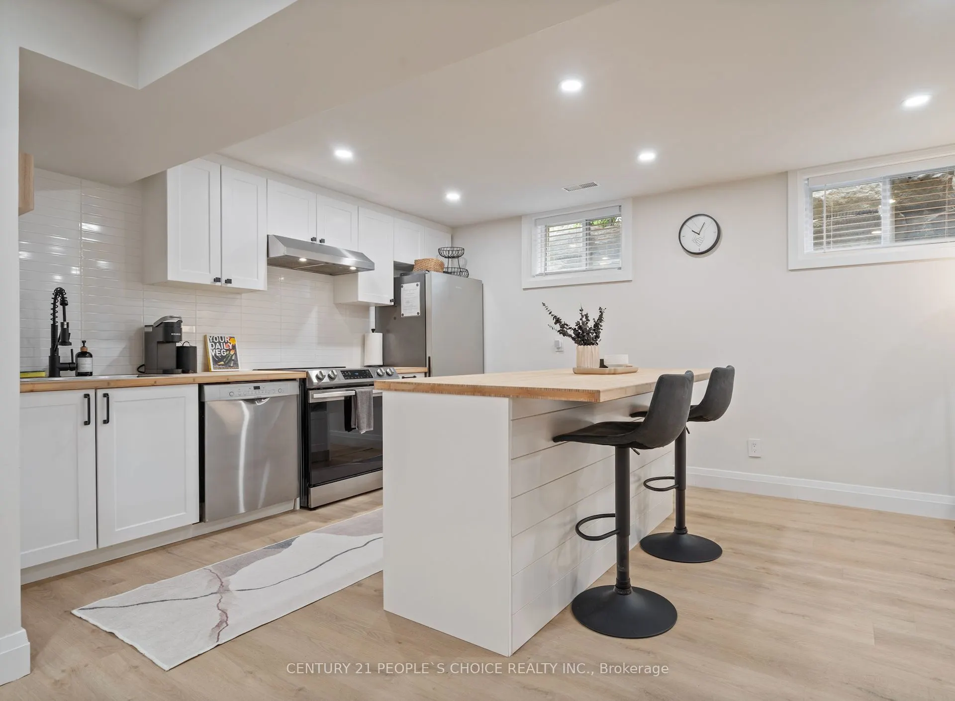 7 Carl Crescent