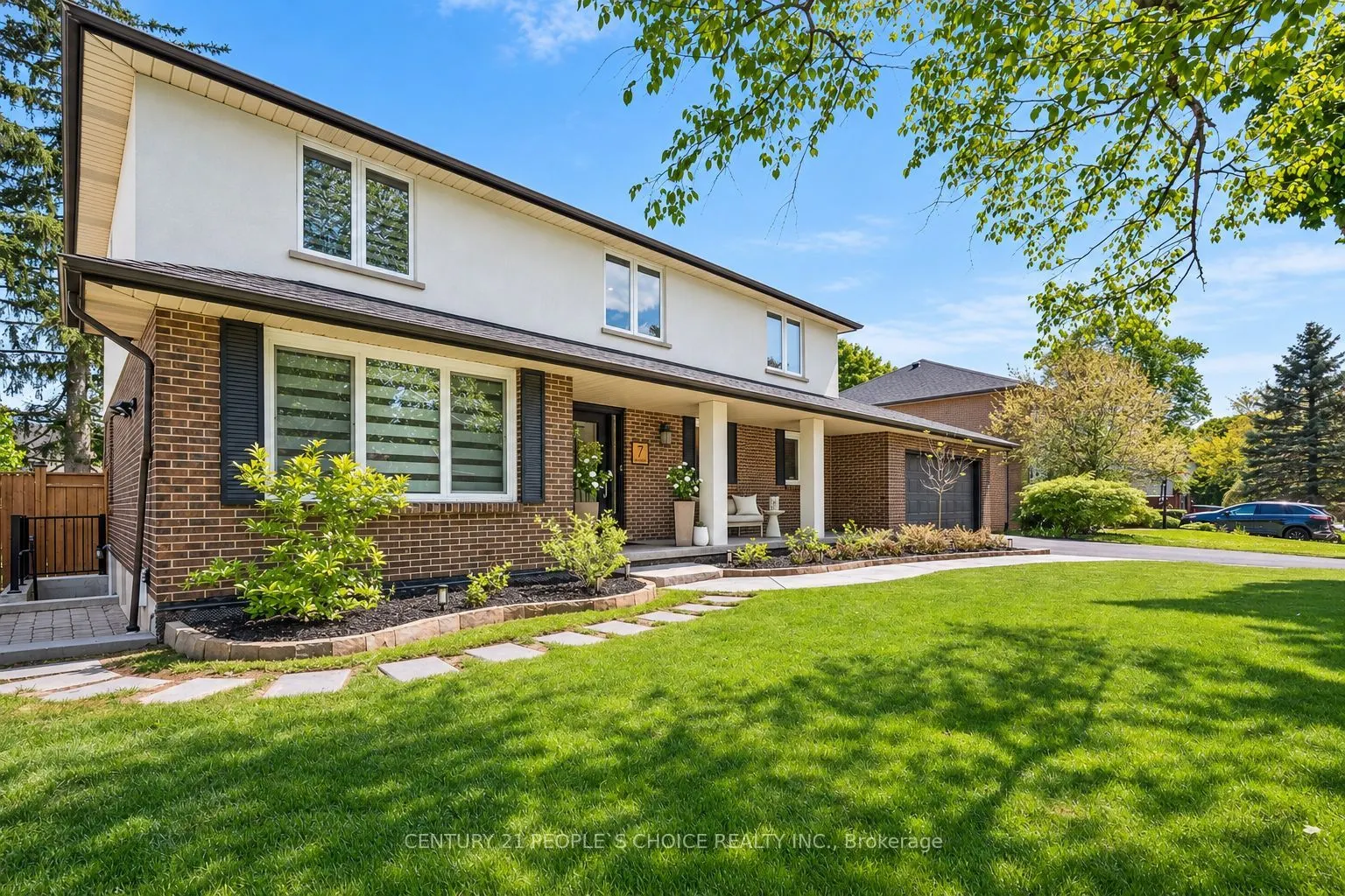 7 Carl Crescent