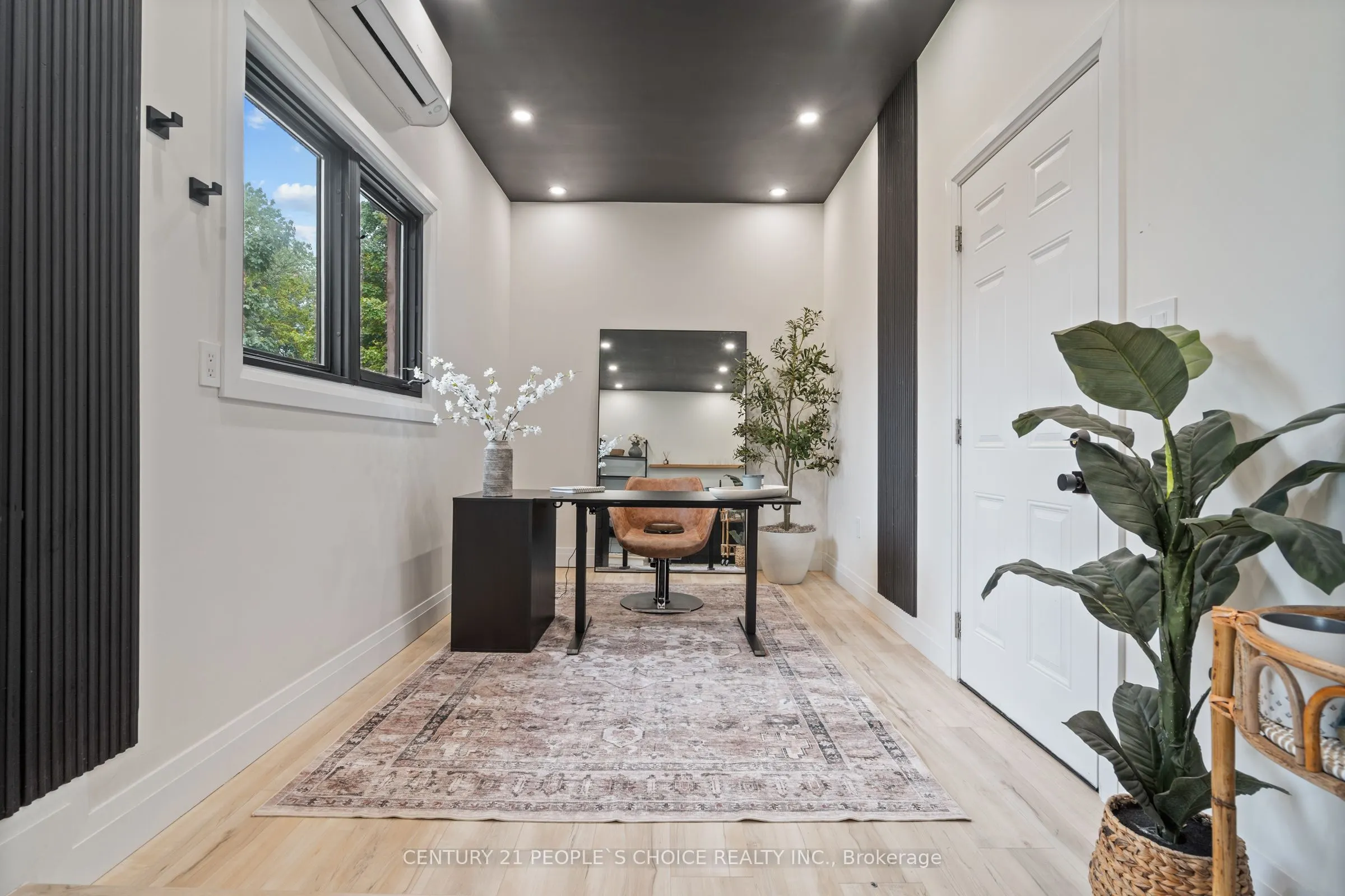 7 Carl Crescent