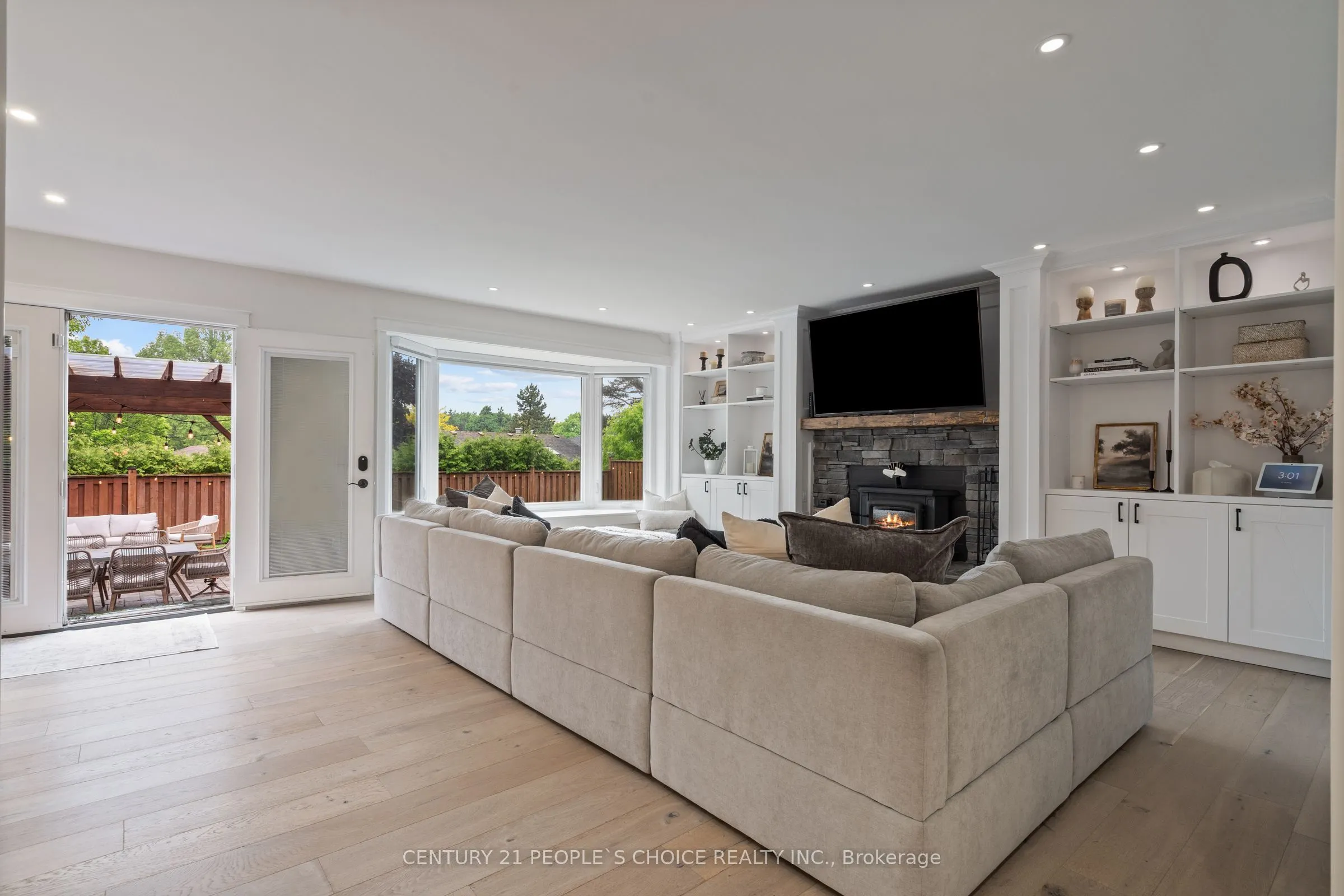 7 Carl Crescent