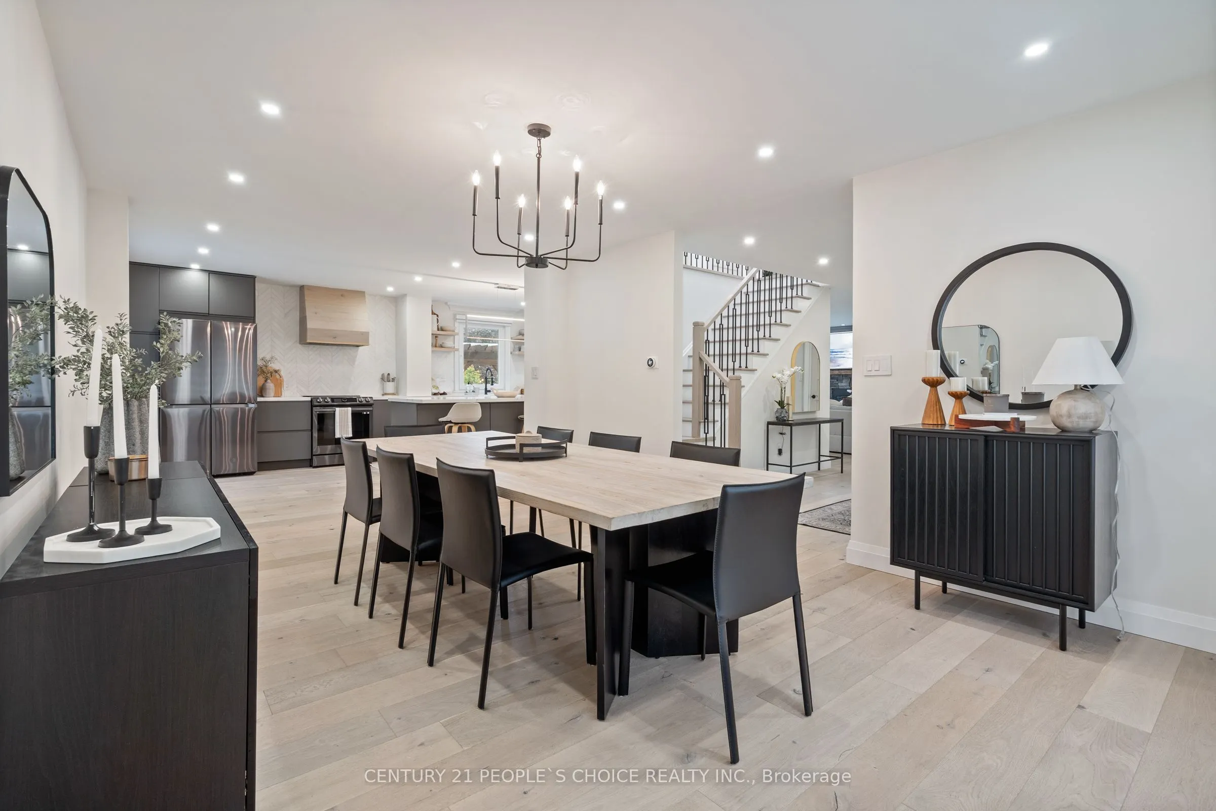 7 Carl Crescent