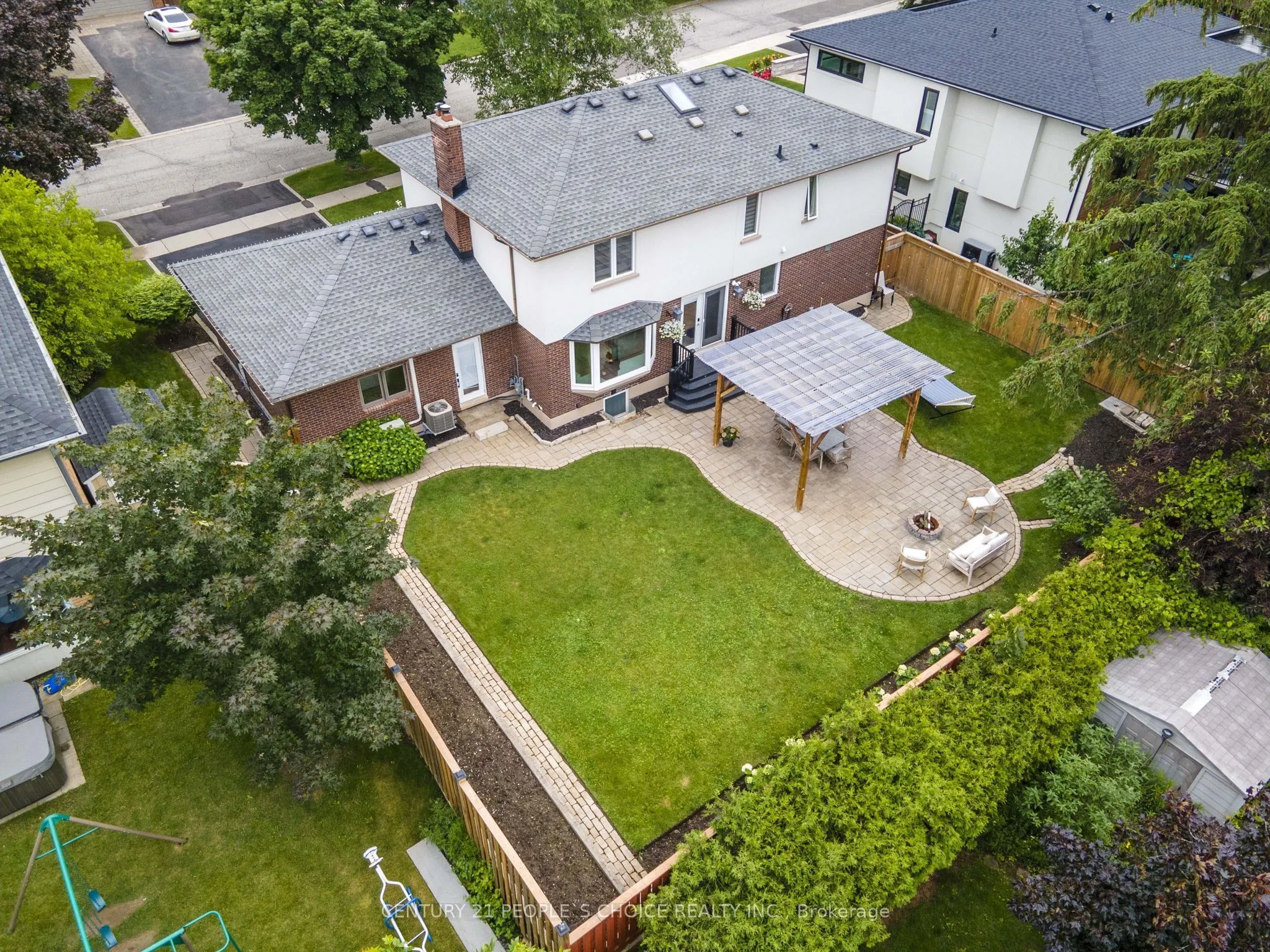 7 Carl Crescent