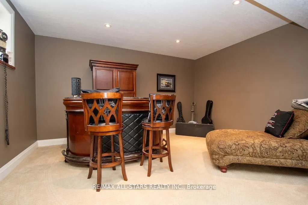 15 Rustlewood Avenue