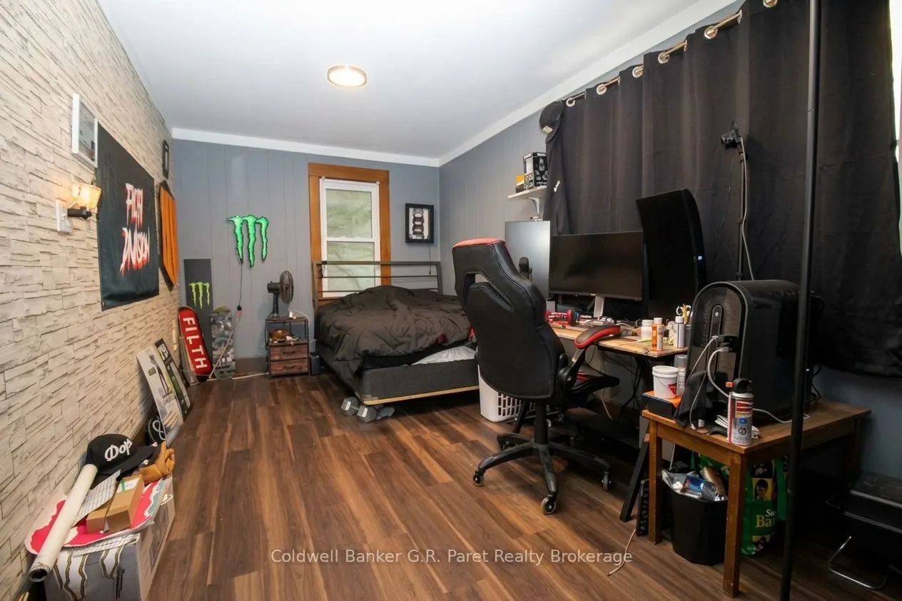 39 Norfolk Street N