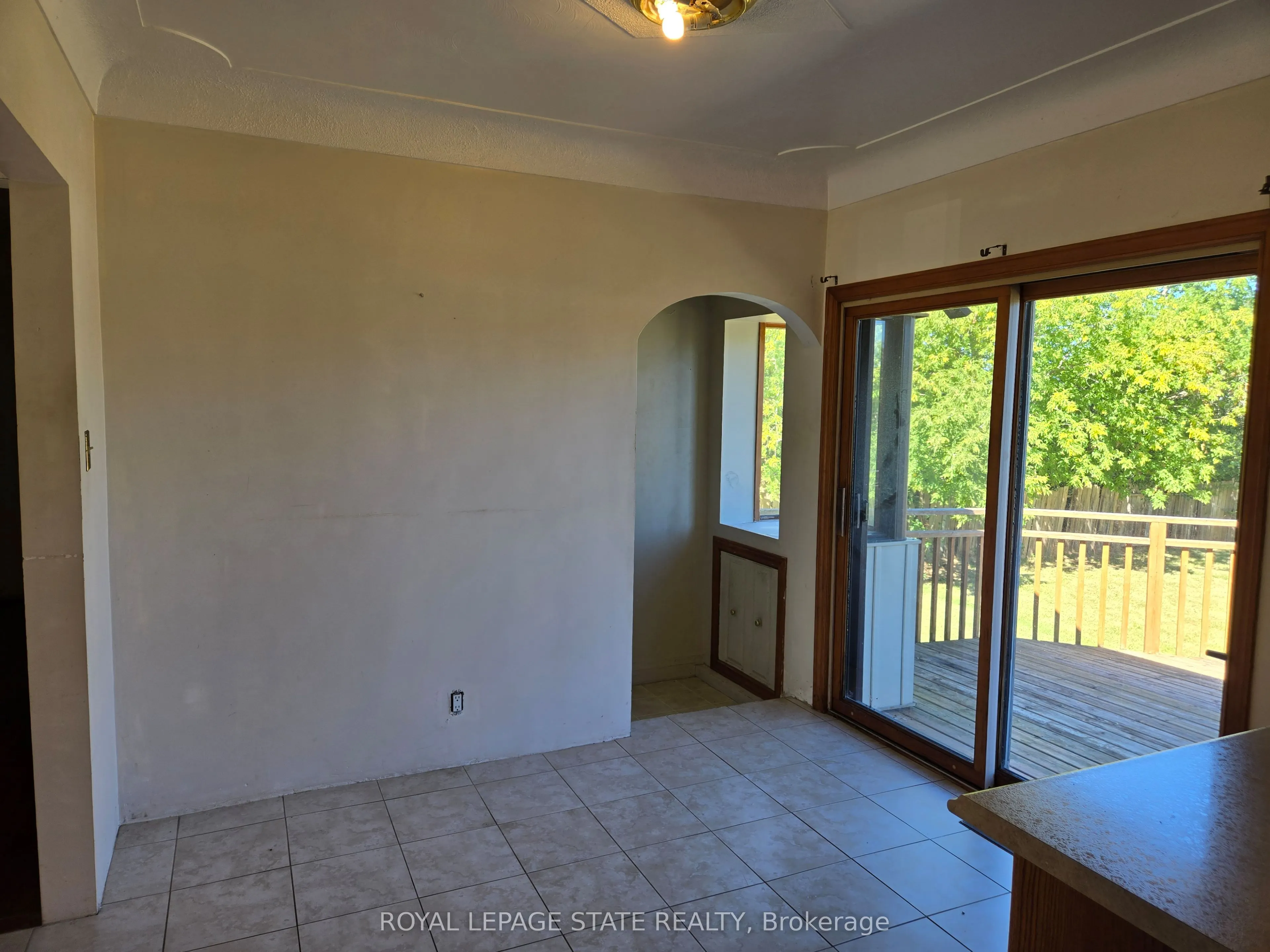 538 Main Street W