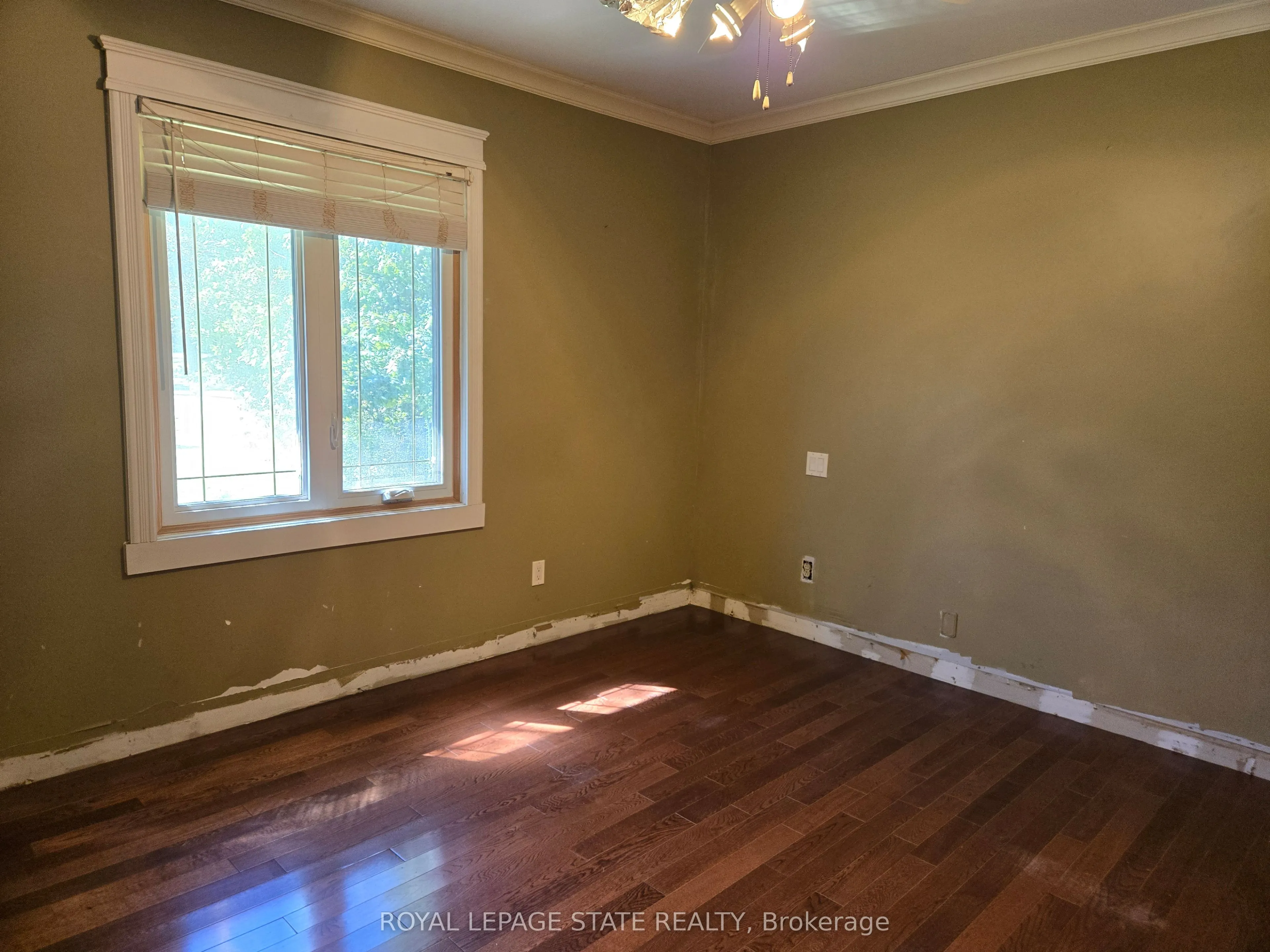 538 Main Street W