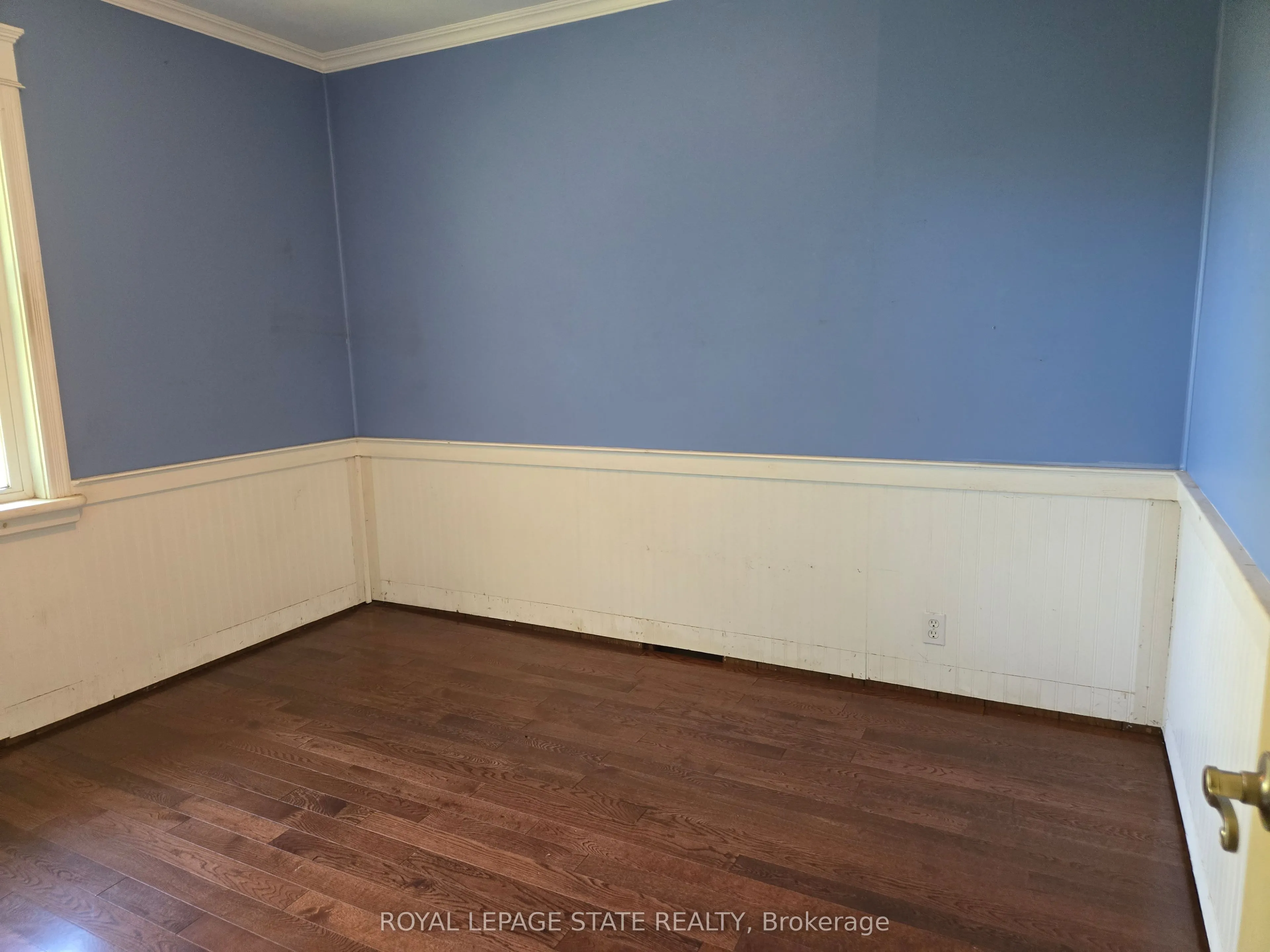 538 Main Street W