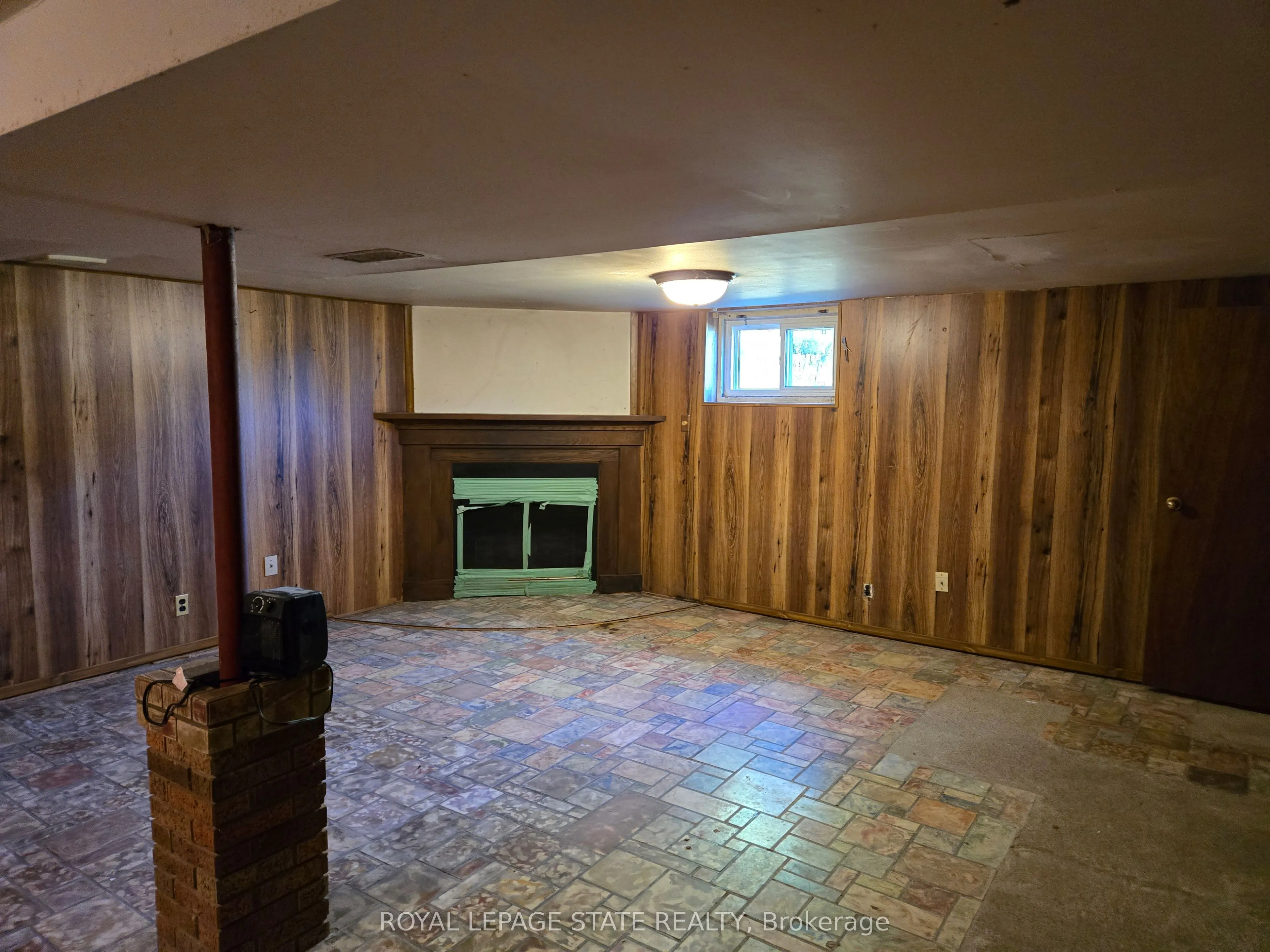 538 Main Street W