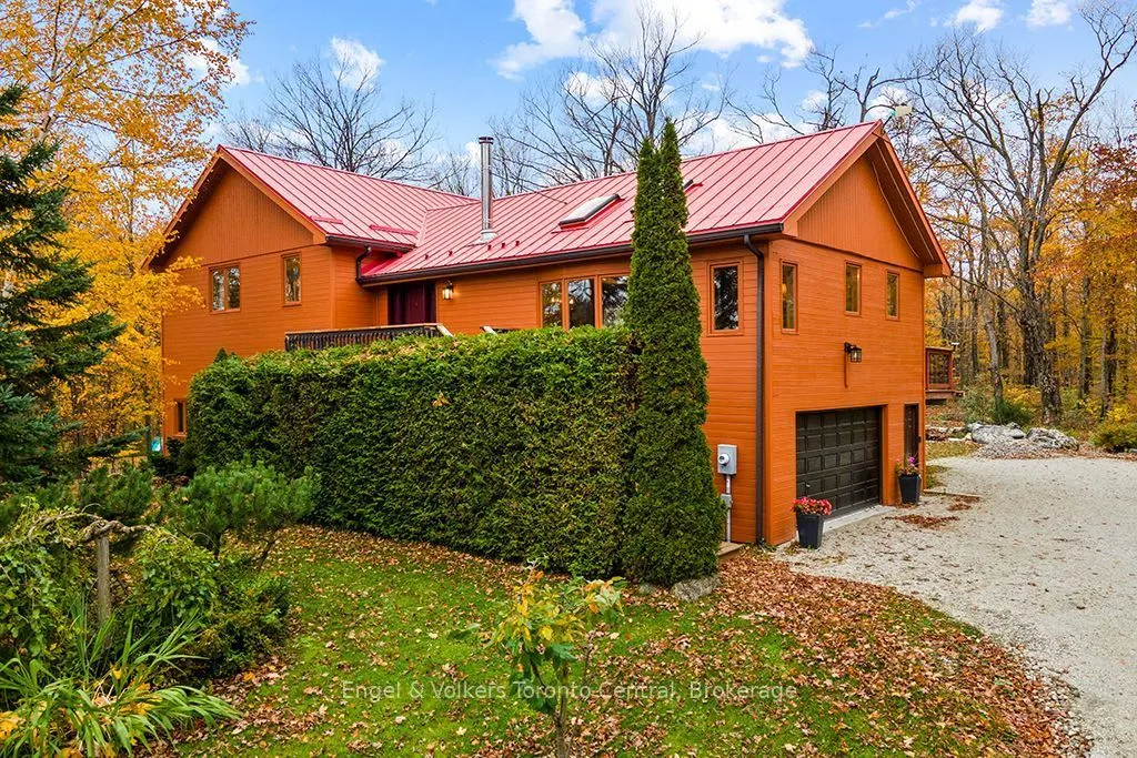 569263 Sideroad 6 Road