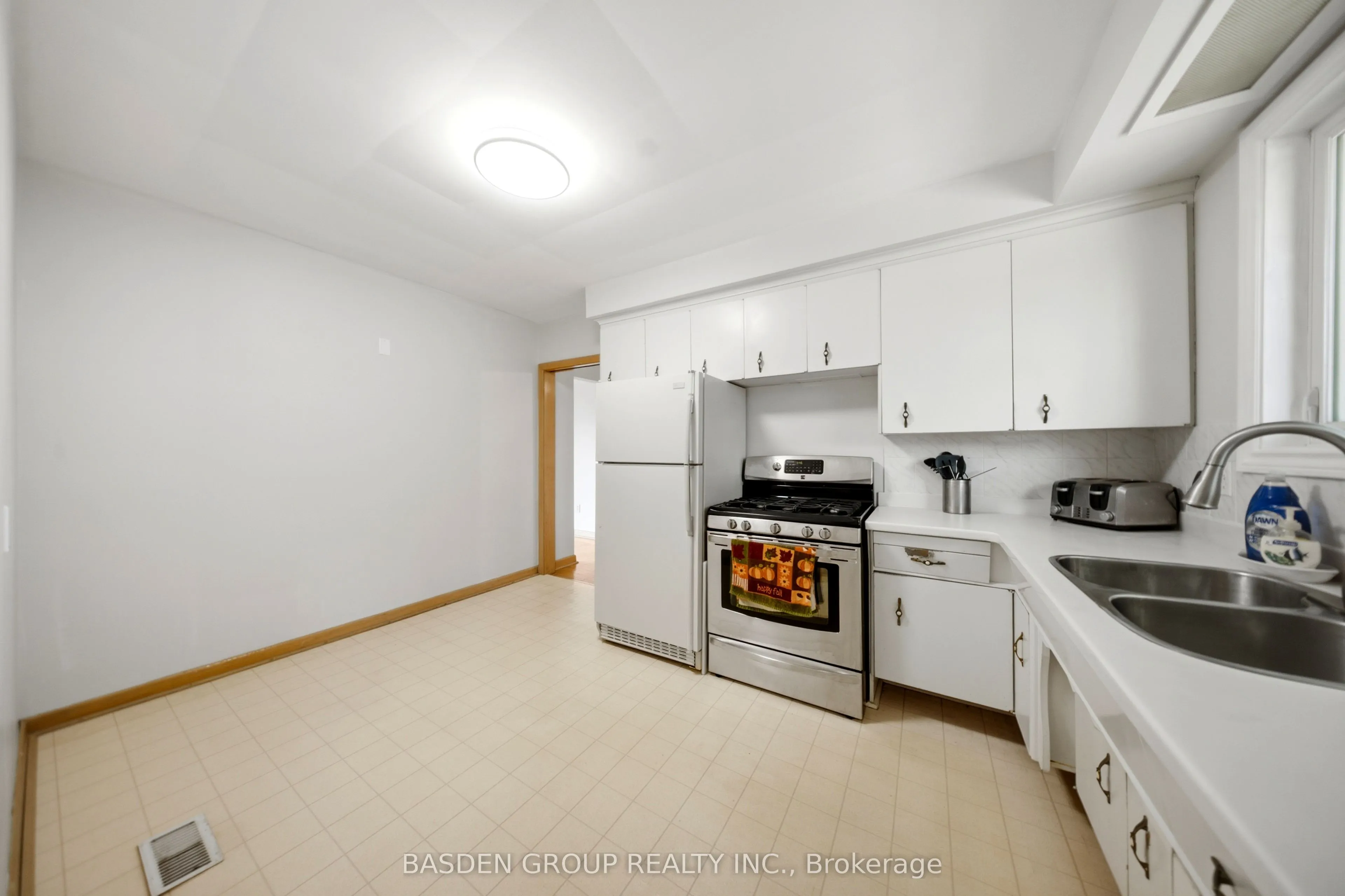 20 Doreen Court