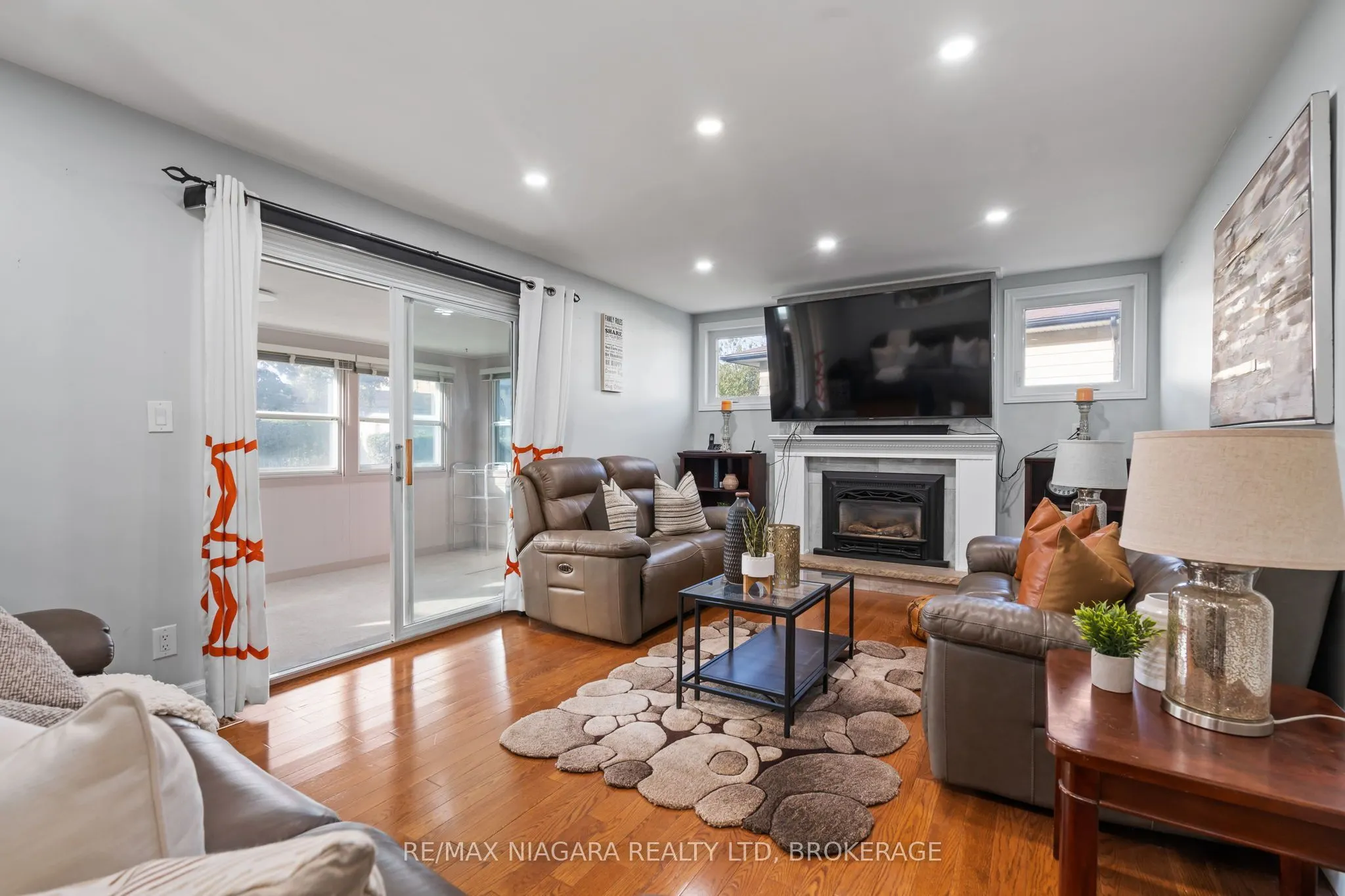 31 Jessica Drive
