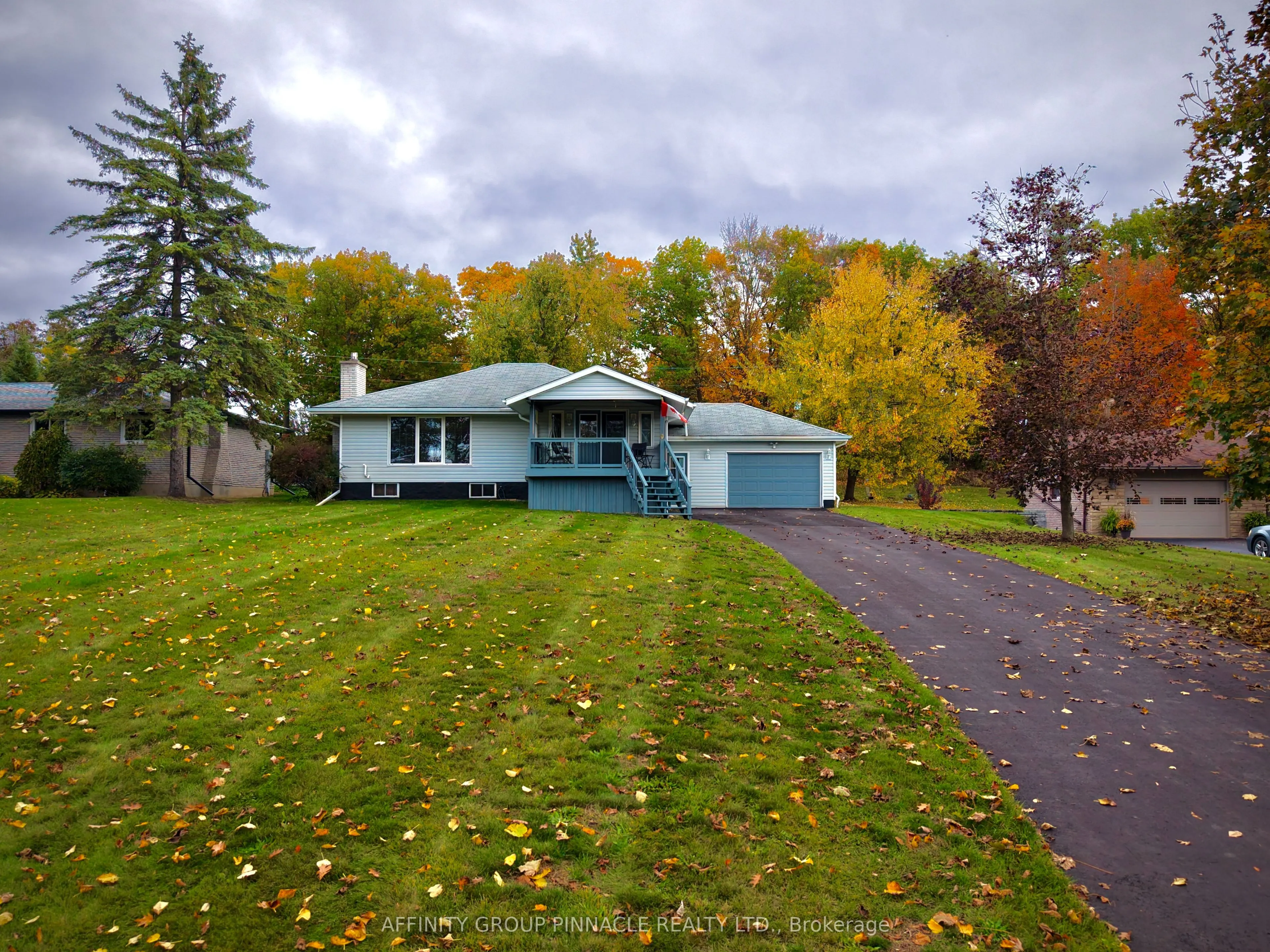 30 Cove Road
