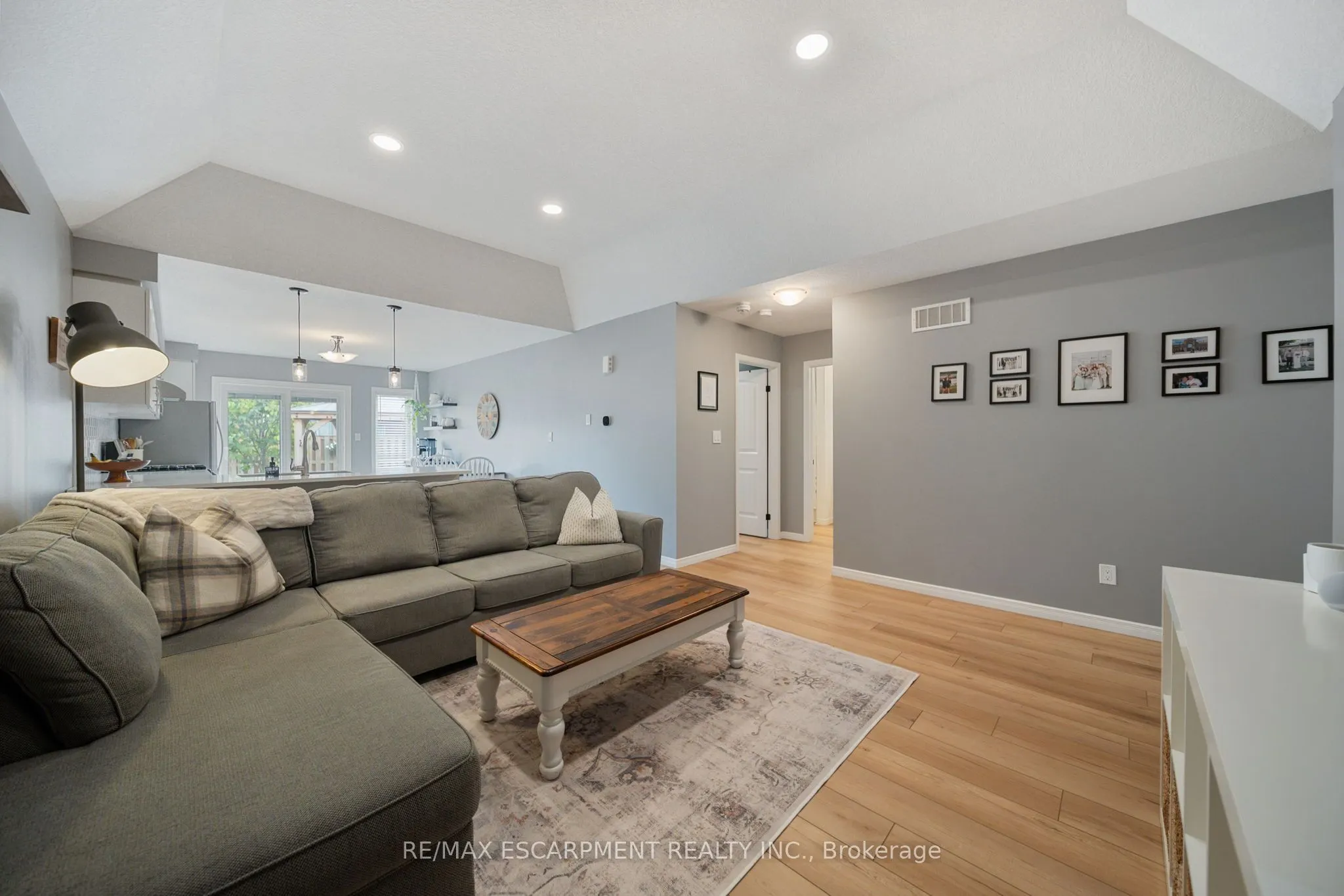 4 Basswood Road