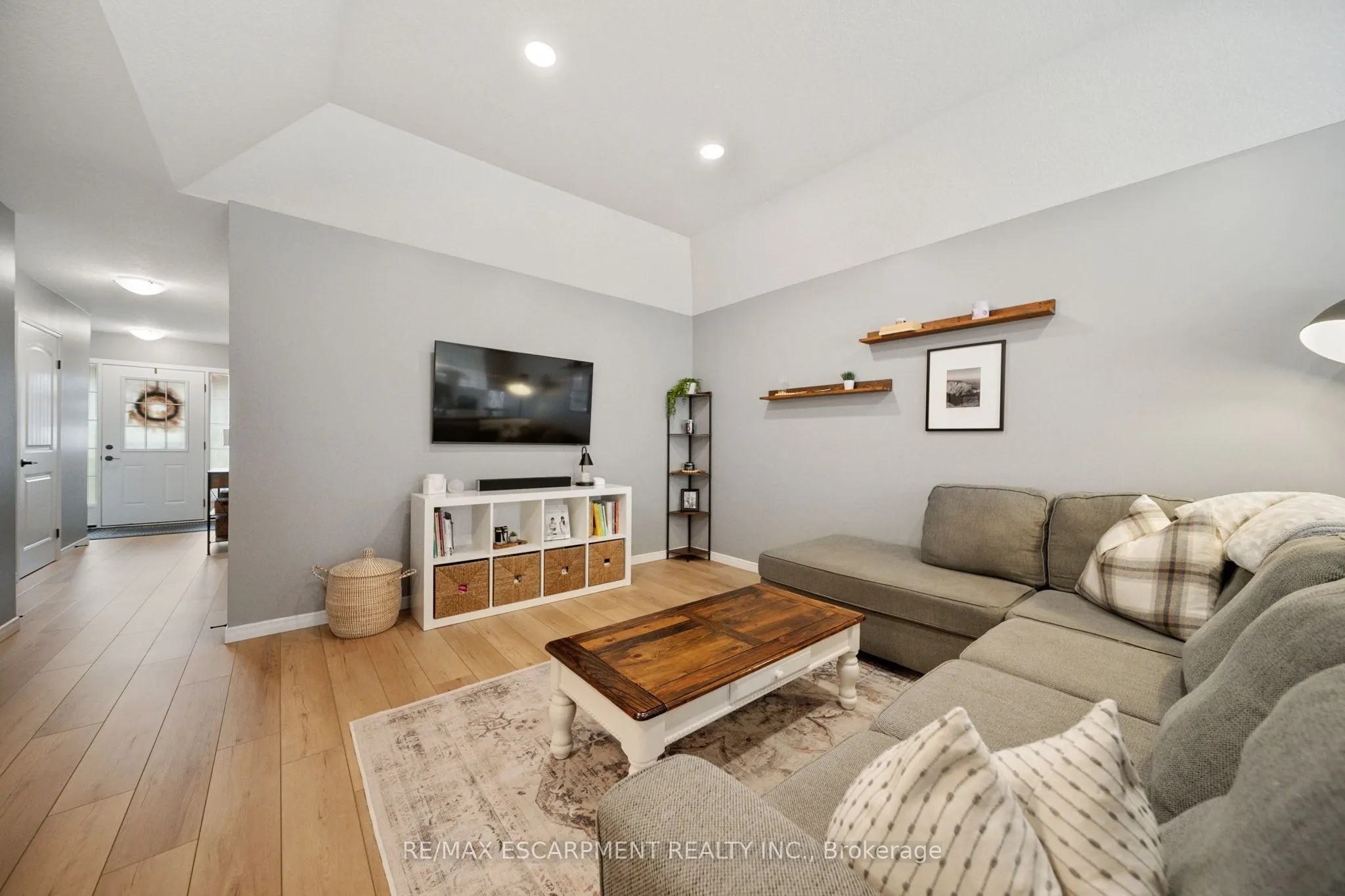 4 Basswood Road