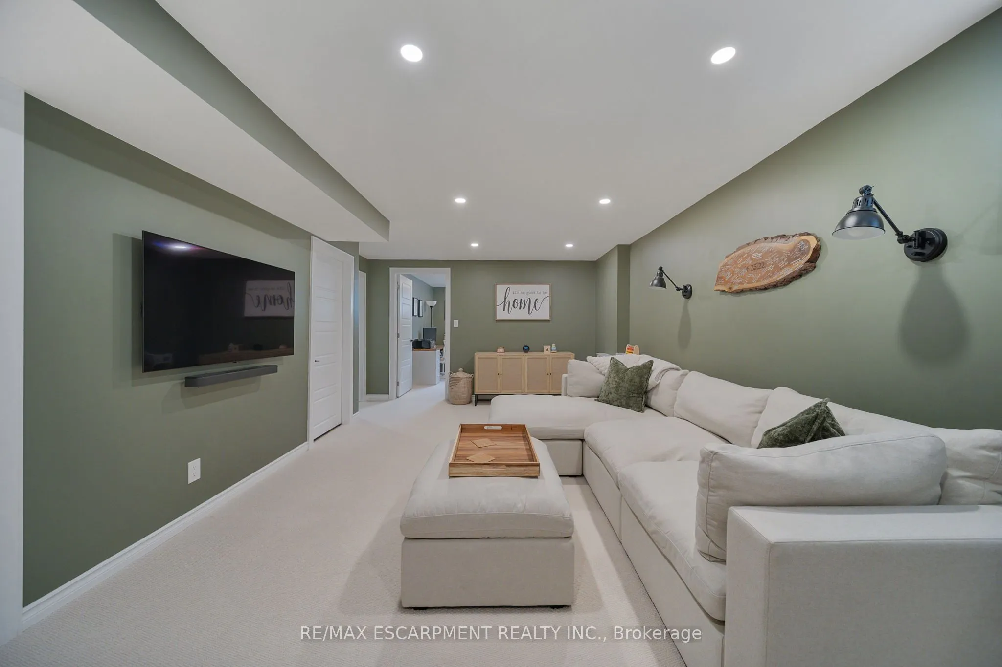 4 Basswood Road