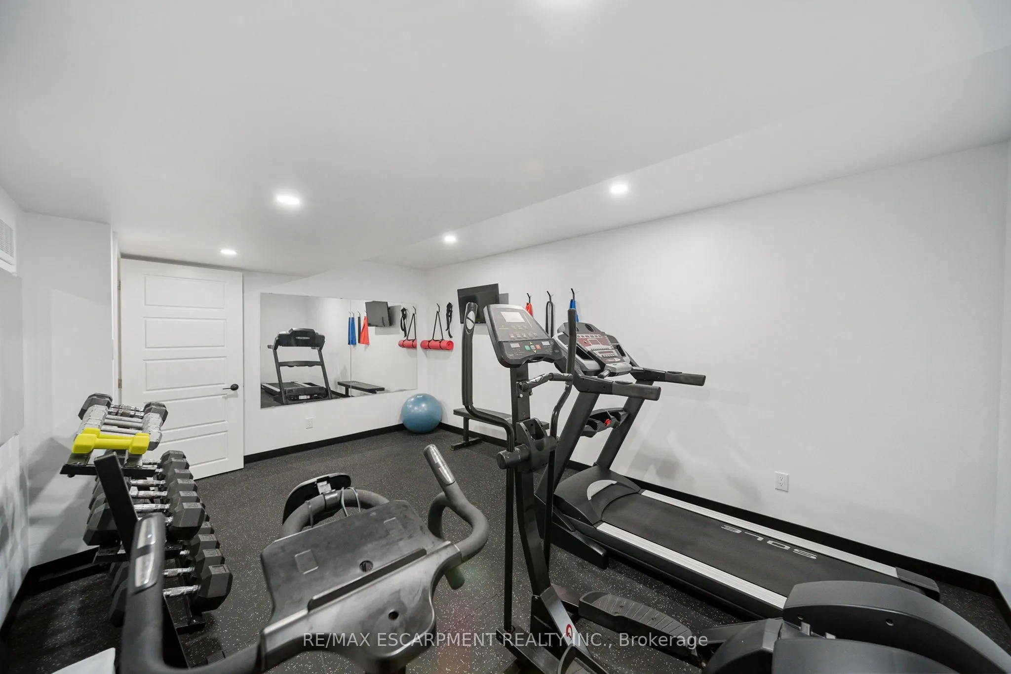 4 Basswood Road