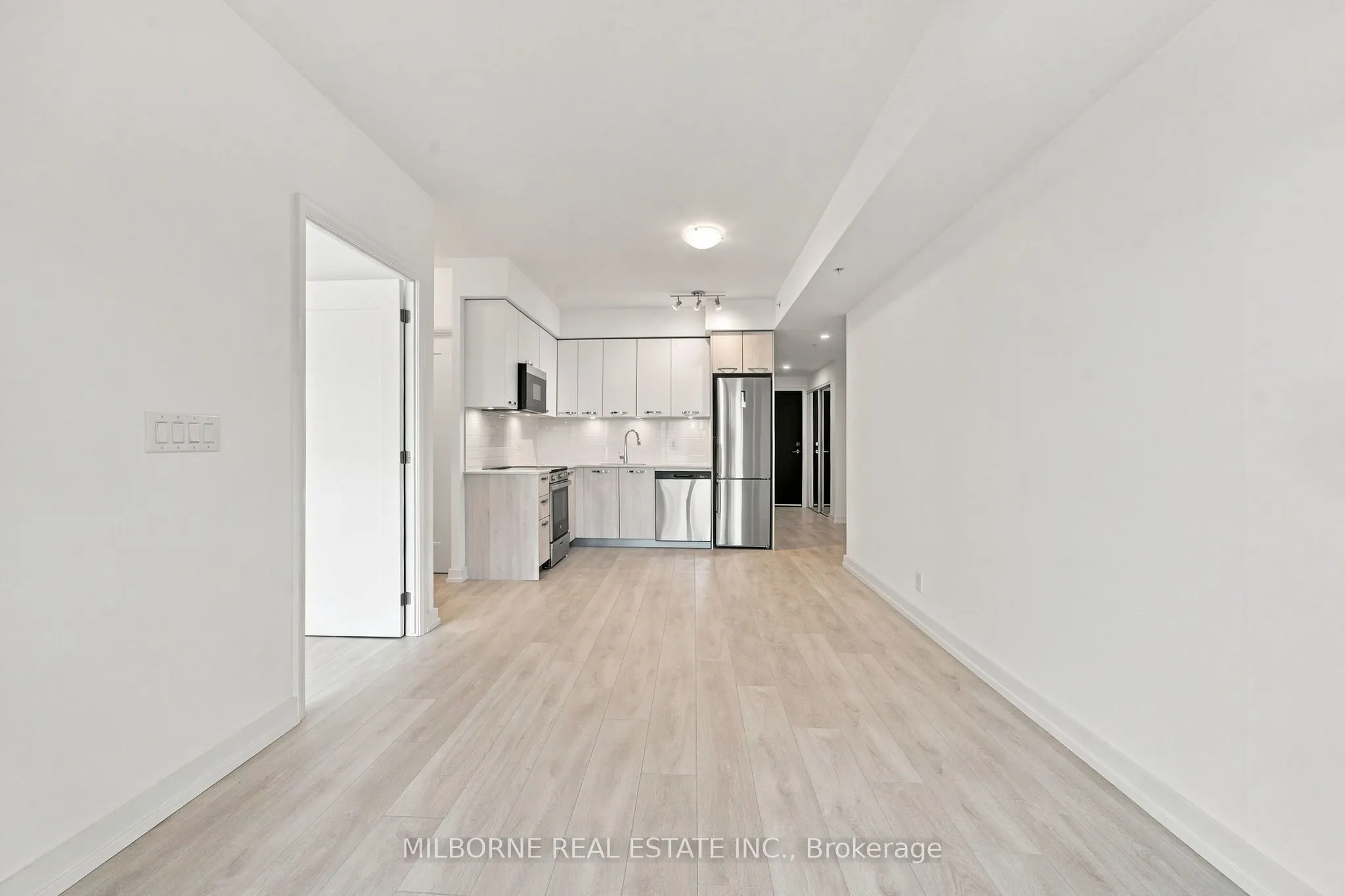 75 James Street S #513