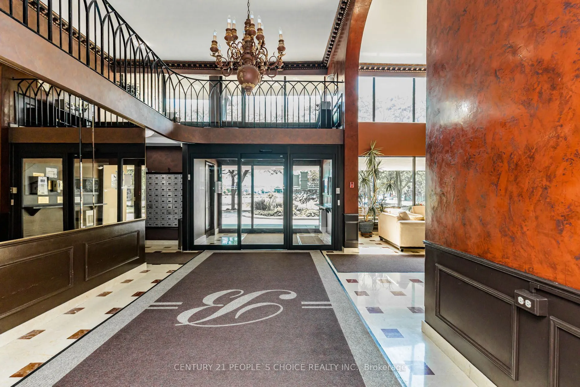 301 FRANCES Avenue #1203